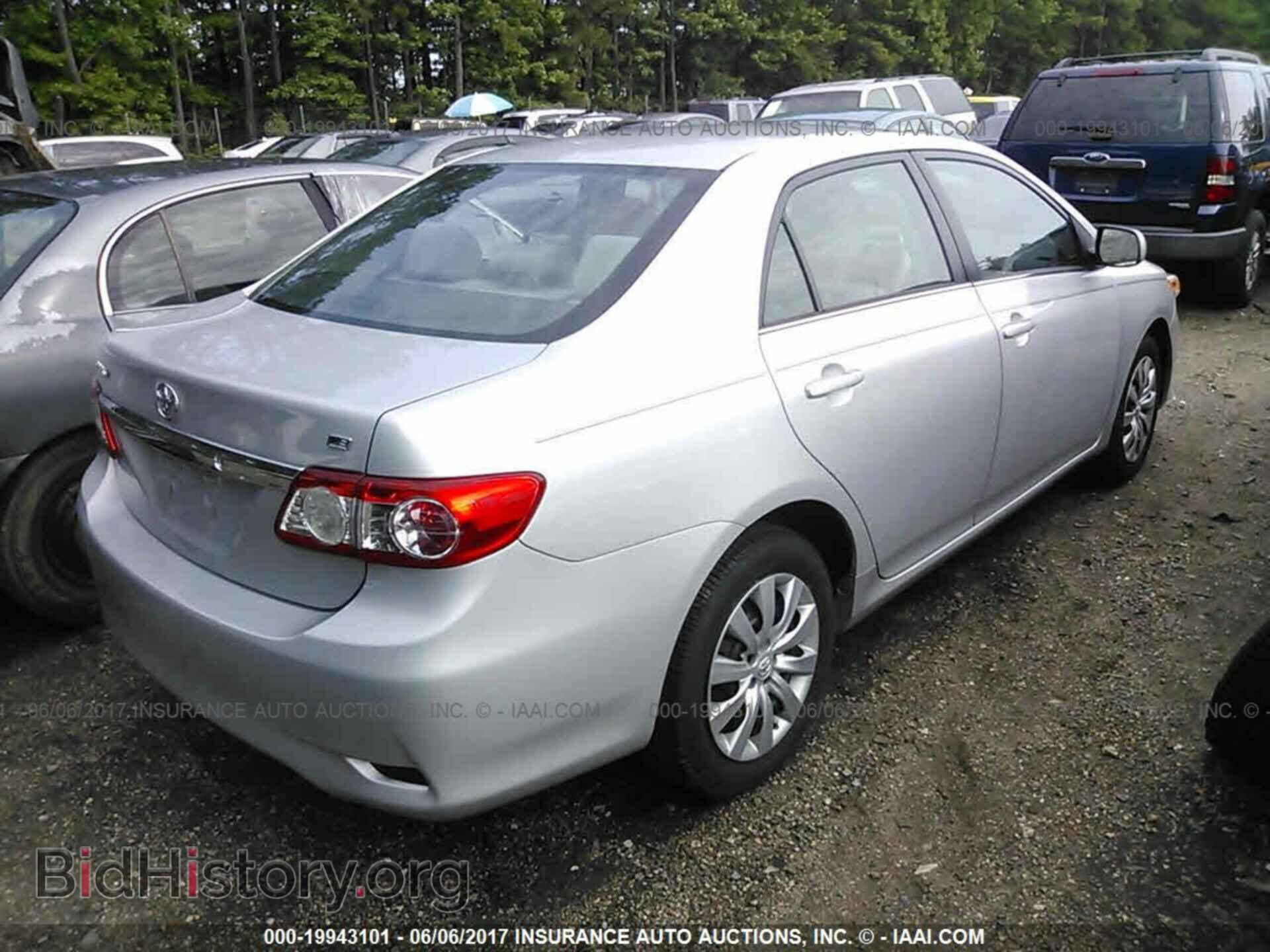 2013 Toyota Corolla - VIN: 2T1BU4EEXDC086017 - Photo 4