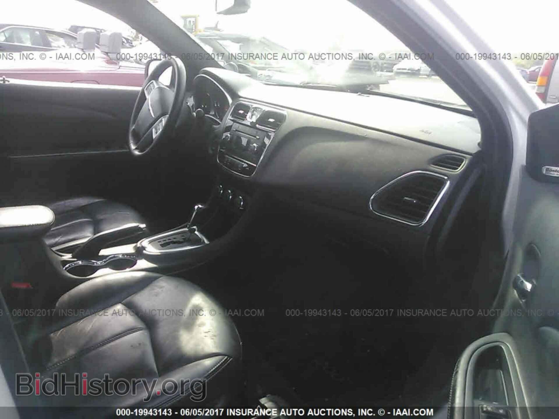 2013 Chrysler 200 - VIN: 1C3CCBCG6DN744059 - Photo 5