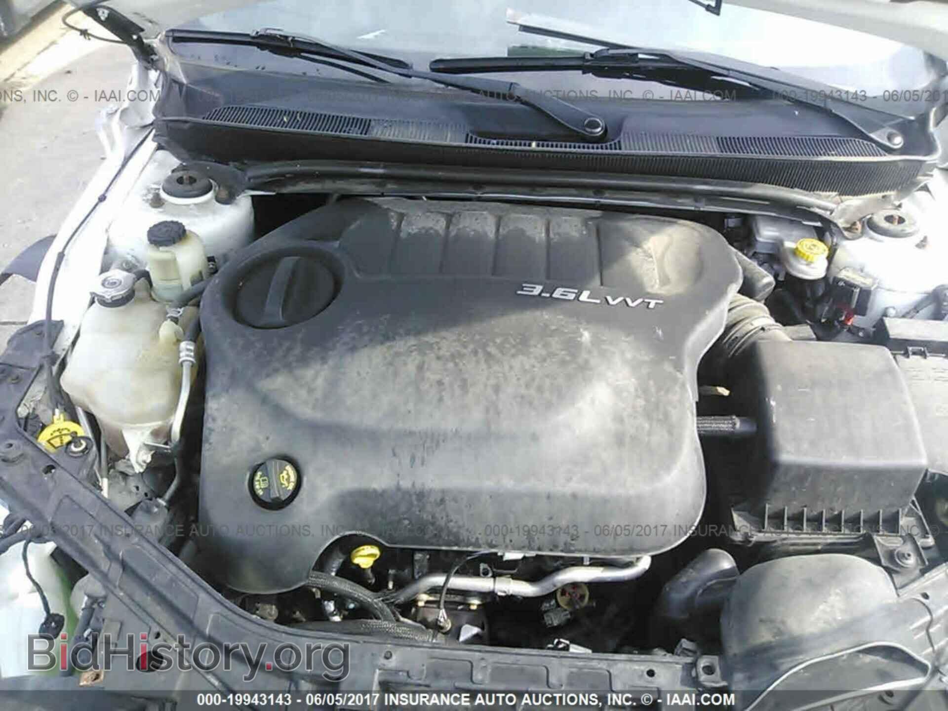 2013 Chrysler 200 - VIN: 1C3CCBCG6DN744059 - Photo 10