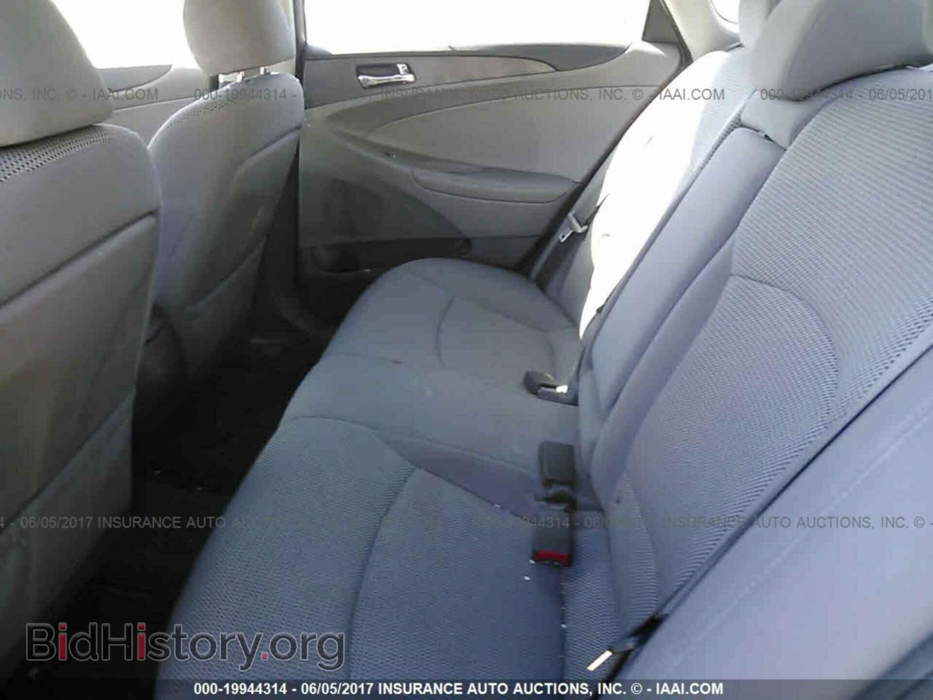 2012 Hyundai Sonata - VIN: 5NPEB4AC5CH377821 - Photo 8