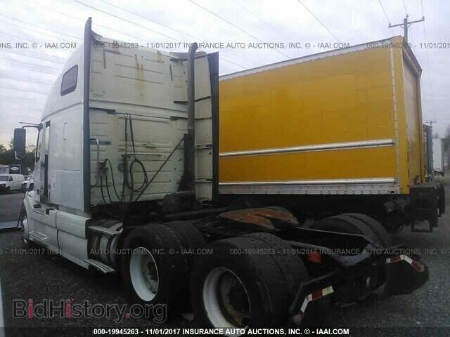 2011 Volvo Vnl - VIN: 4V4NC9EJ6BN530079 - Фото 3