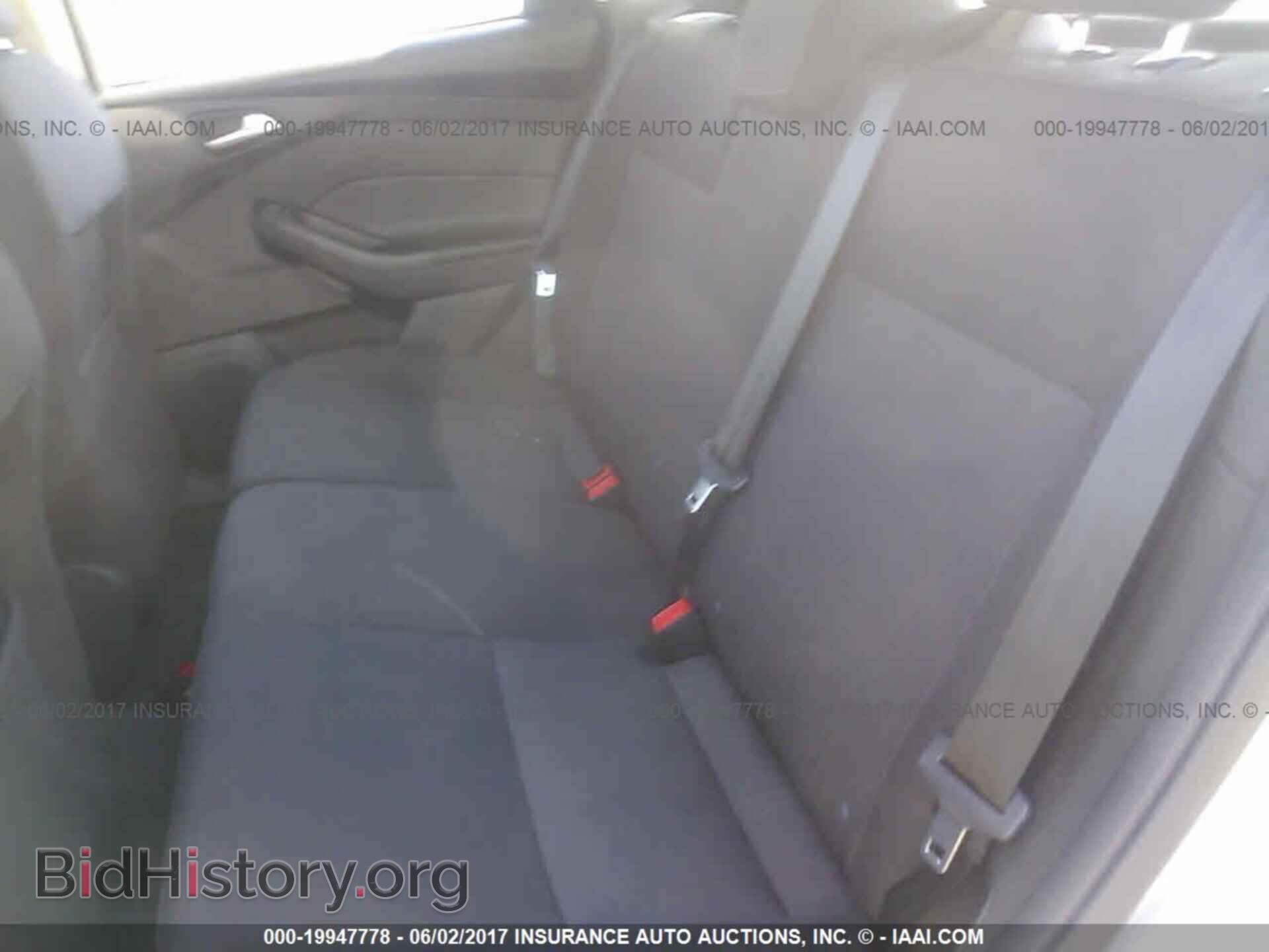 2016 Ford Focus - VIN: 1FADP3K28GL331193 - Photo 8