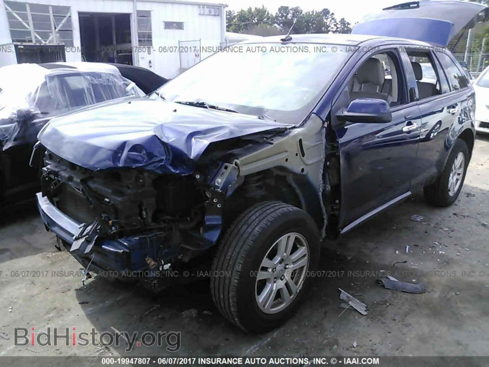 2011 Ford Edge - VIN: 2FMDK4JC6BBB43656 - Photo 2