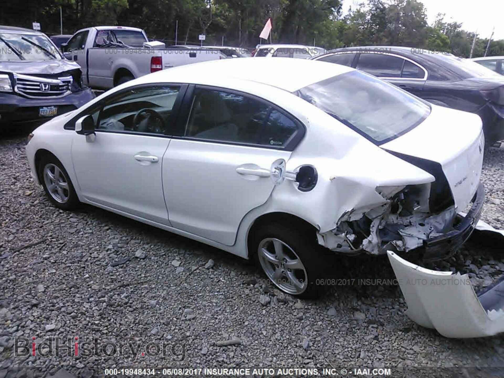 2012 Honda Civic - VIN: 19XFB5F52CE003997 - Photo 3