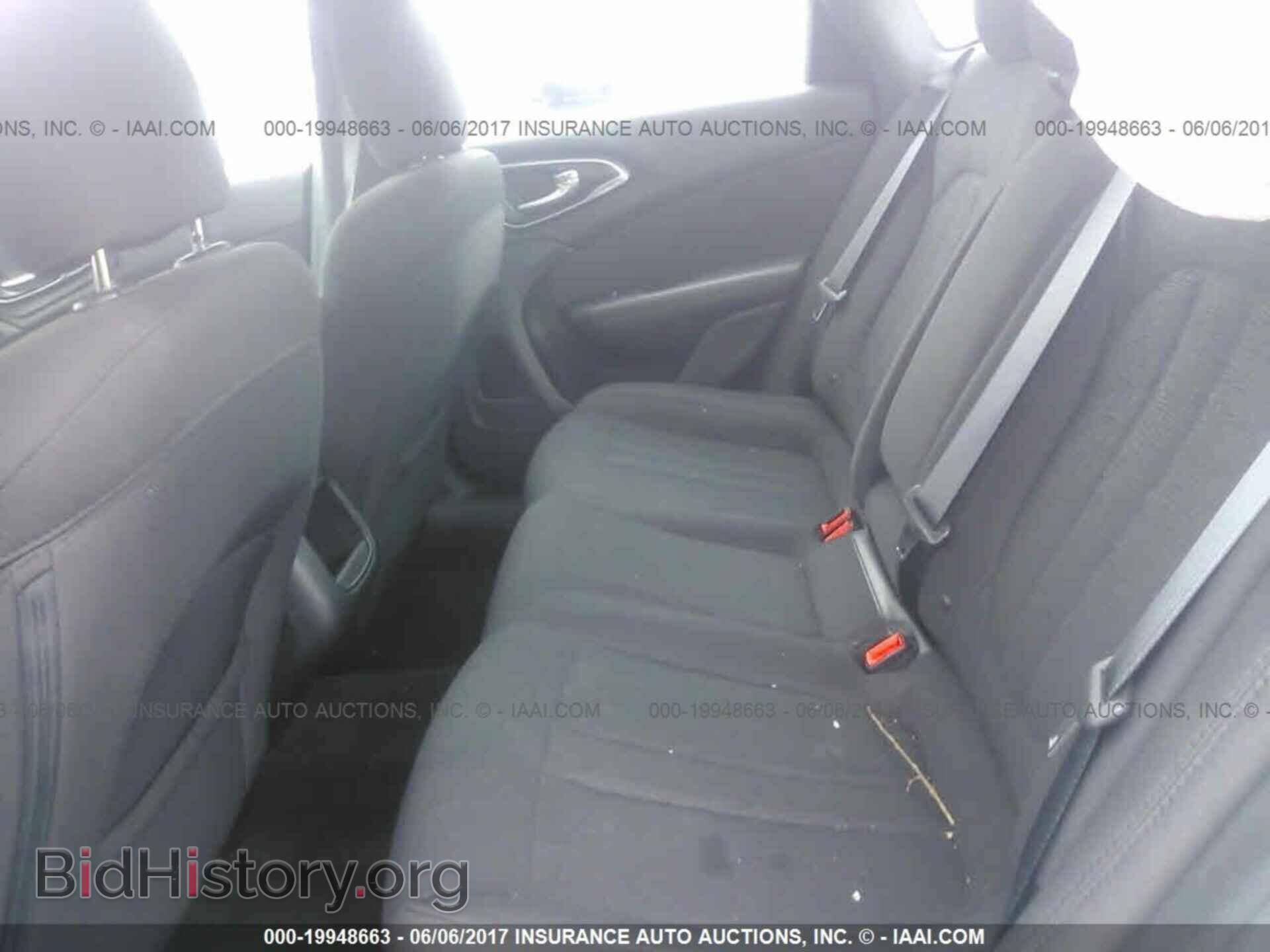 2016 Chrysler 200 - VIN: 1C3CCCAB2GN170996 - Photo 8