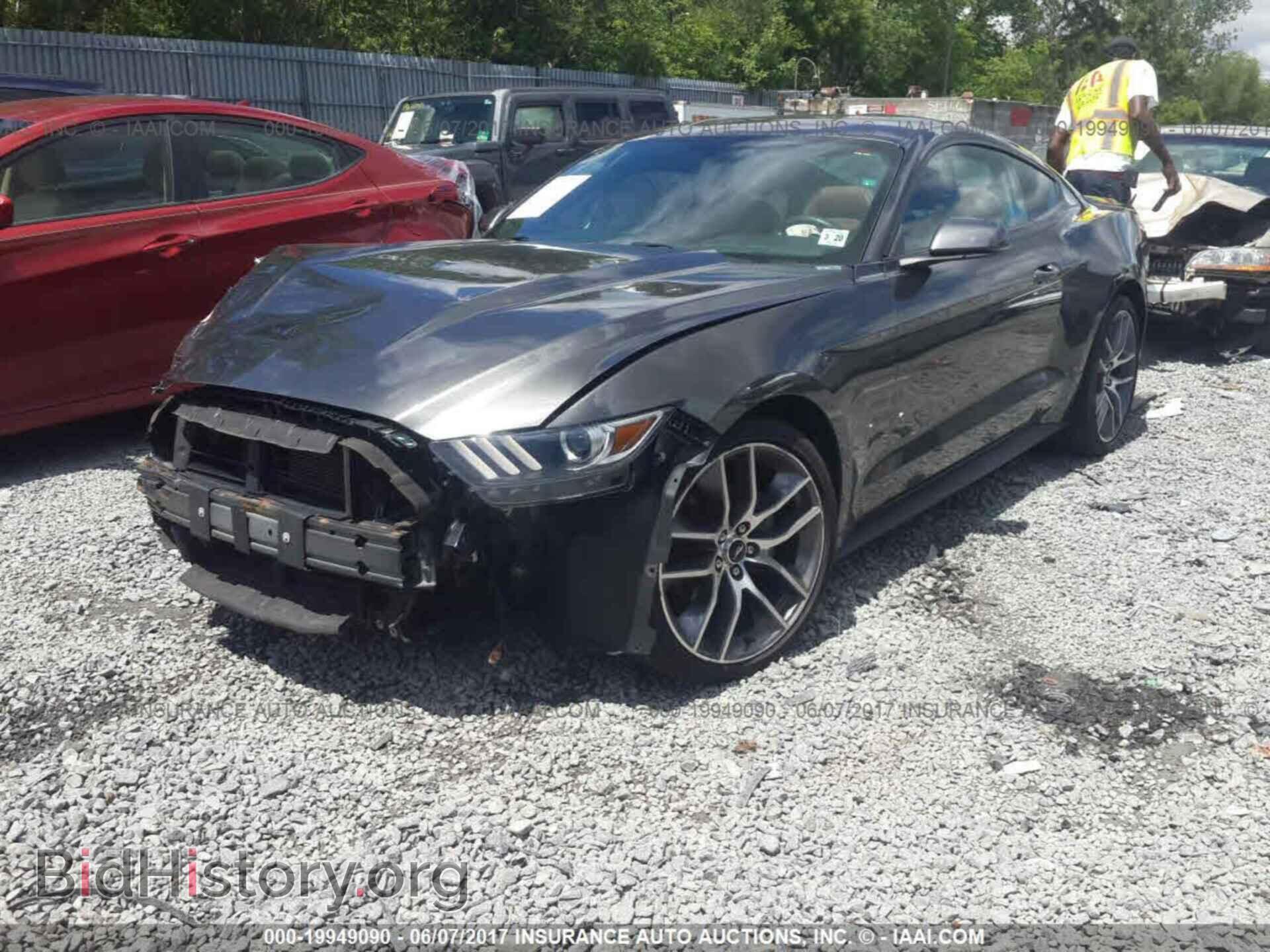 2015 Ford Mustang - VIN: 1FA6P8TH4F5340291 - Фото 2