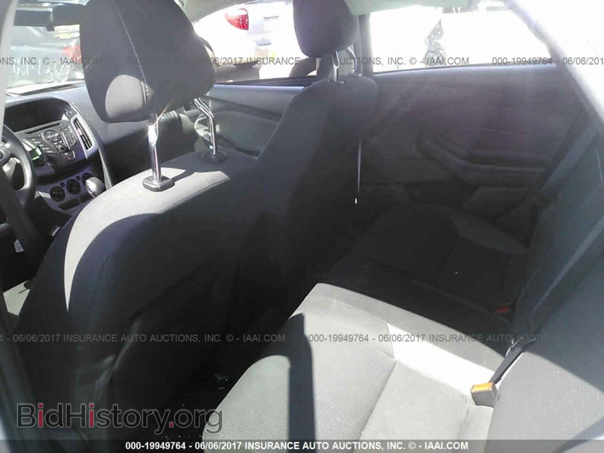 2012 Ford Focus - VIN: 1FAHP3K23CL244958 - Photo 8