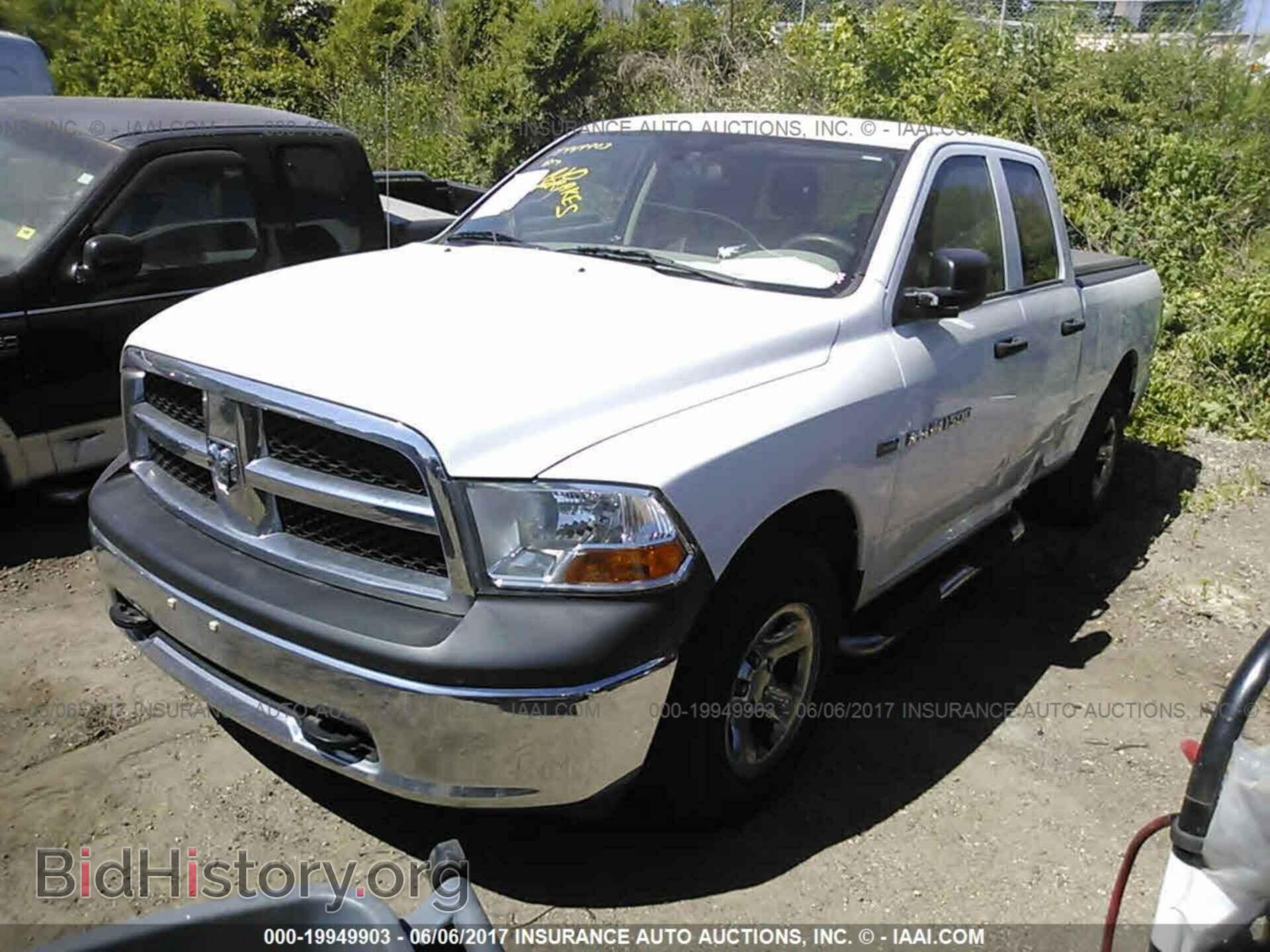 2011 Dodge Ram 1500 - VIN: 1D7RV1GT6BS683088 - Фото 2
