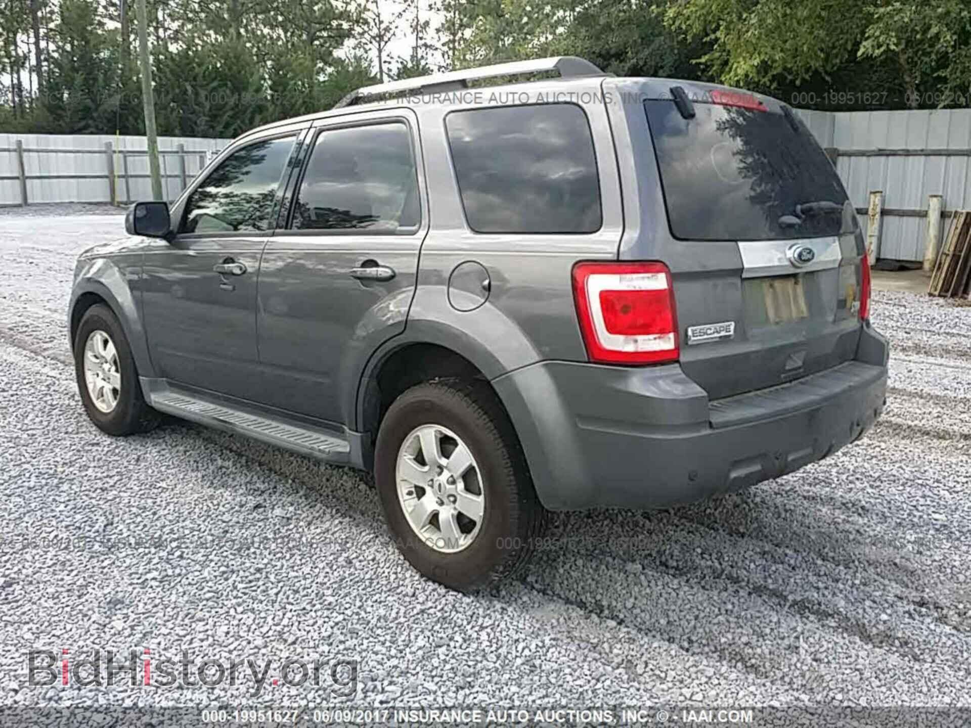 2011 Ford Escape - VIN: 1FMCU0E79BKB70464 - Фото 3