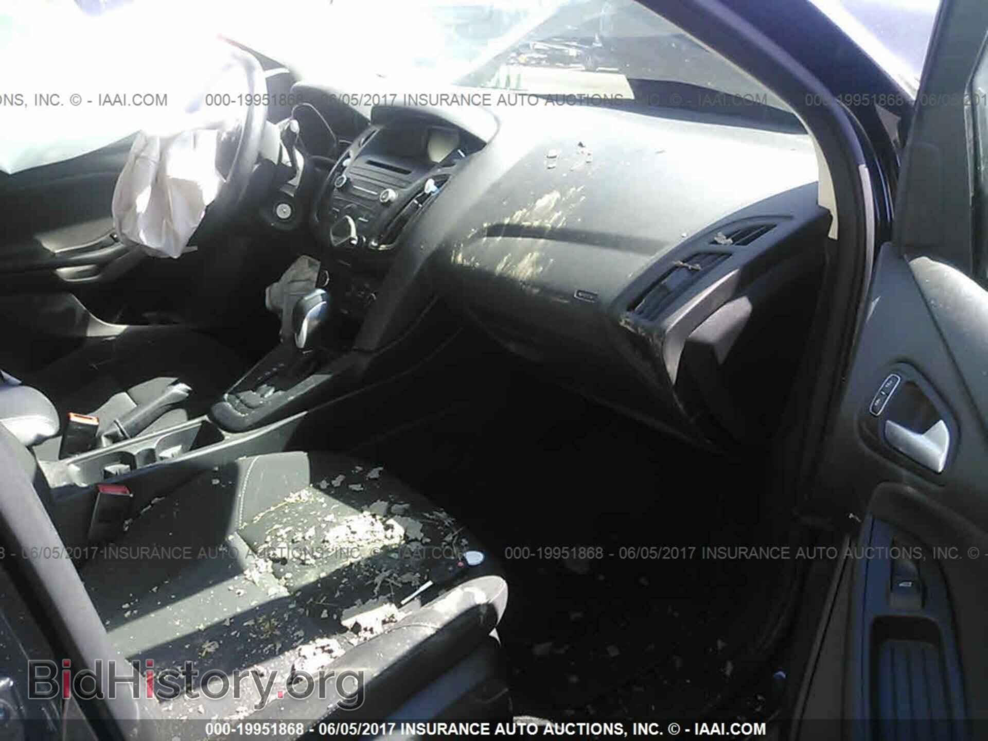 2015 Ford Focus - VIN: 1FADP3F28FL334782 - Photo 5