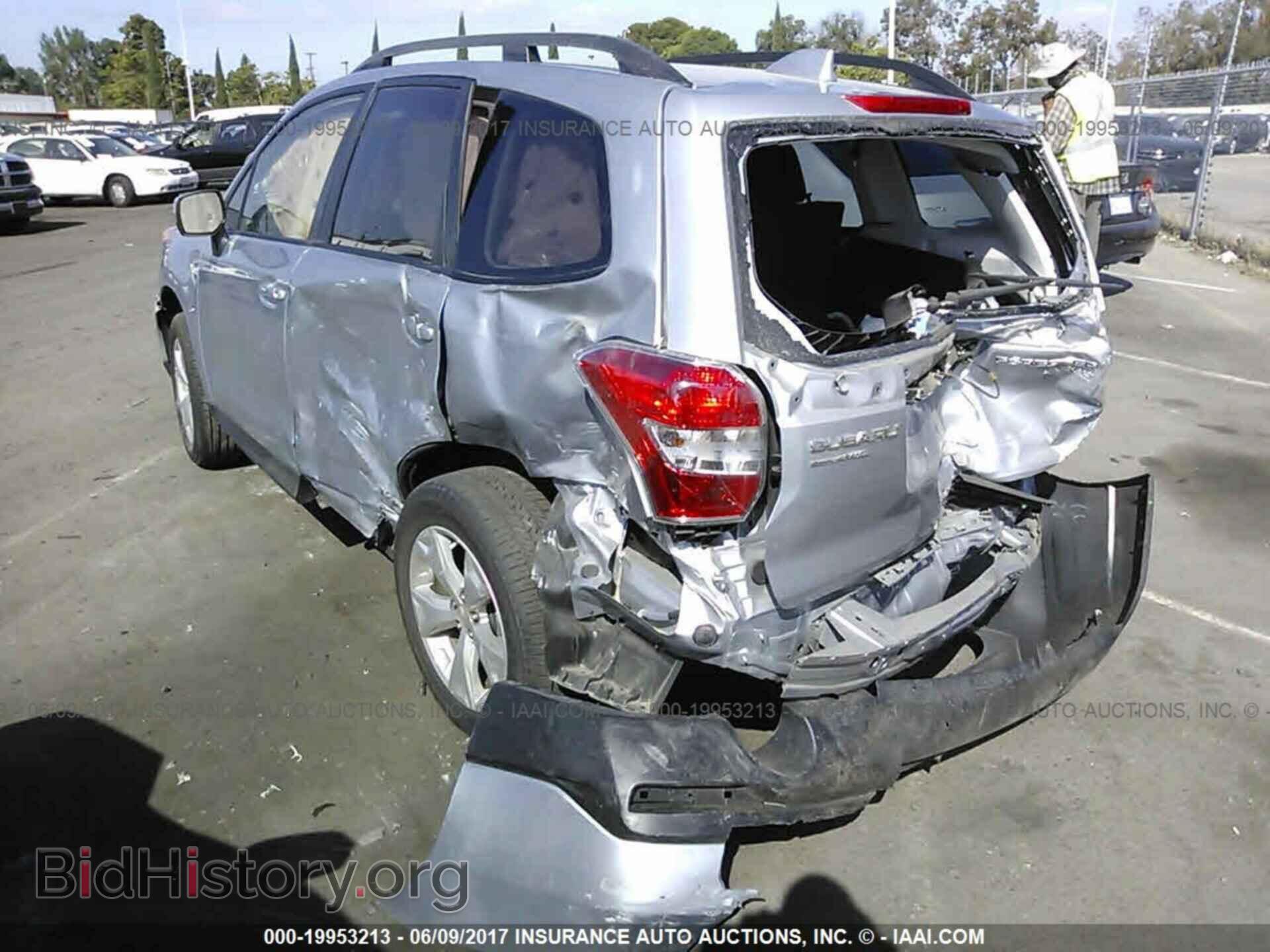 2016 Subaru Forester - VIN: JF2SJAGC3GH527507 - Фото 3