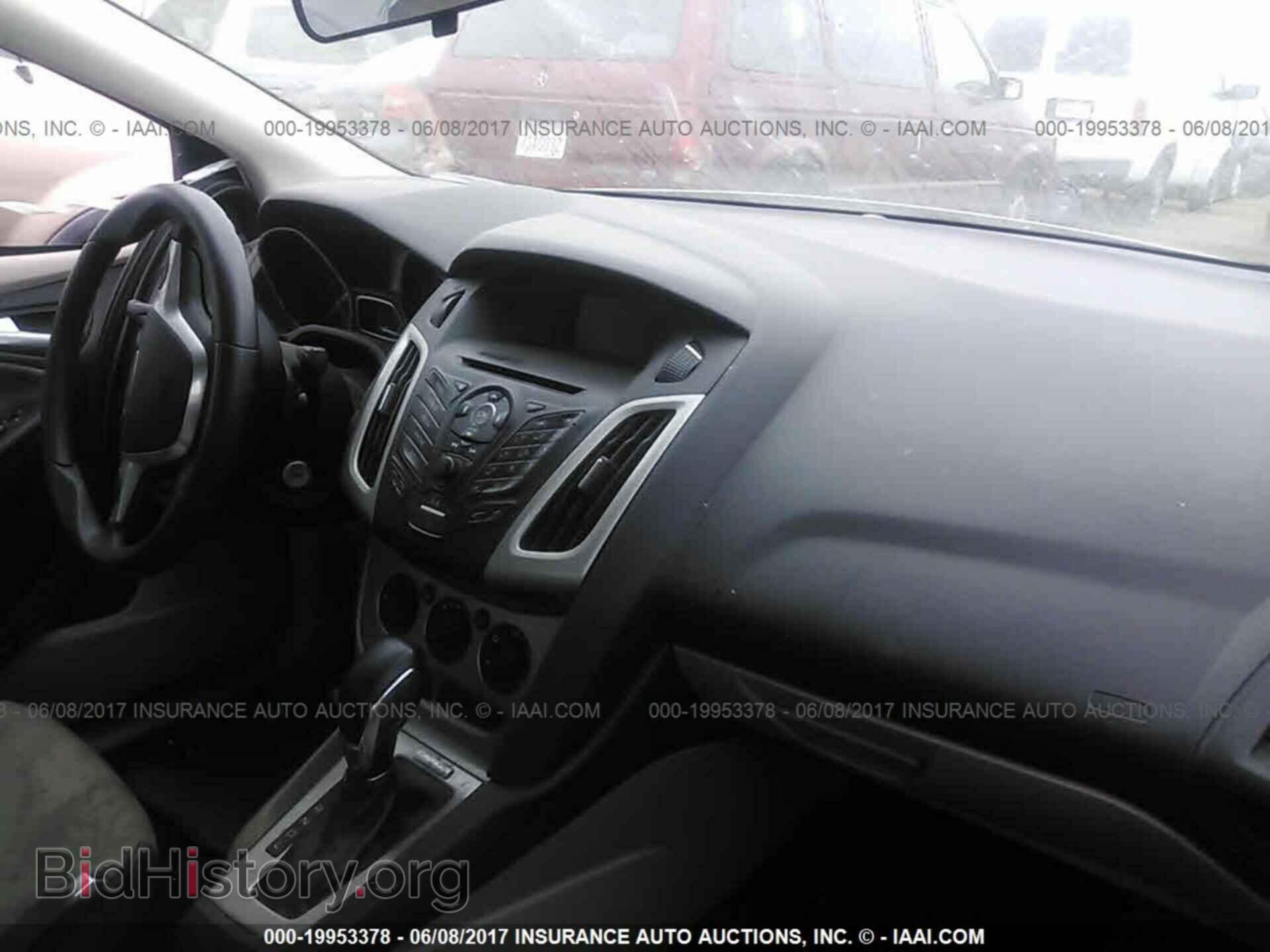 2014 Ford Focus - VIN: 1FADP3F22EL156429 - Фото 5