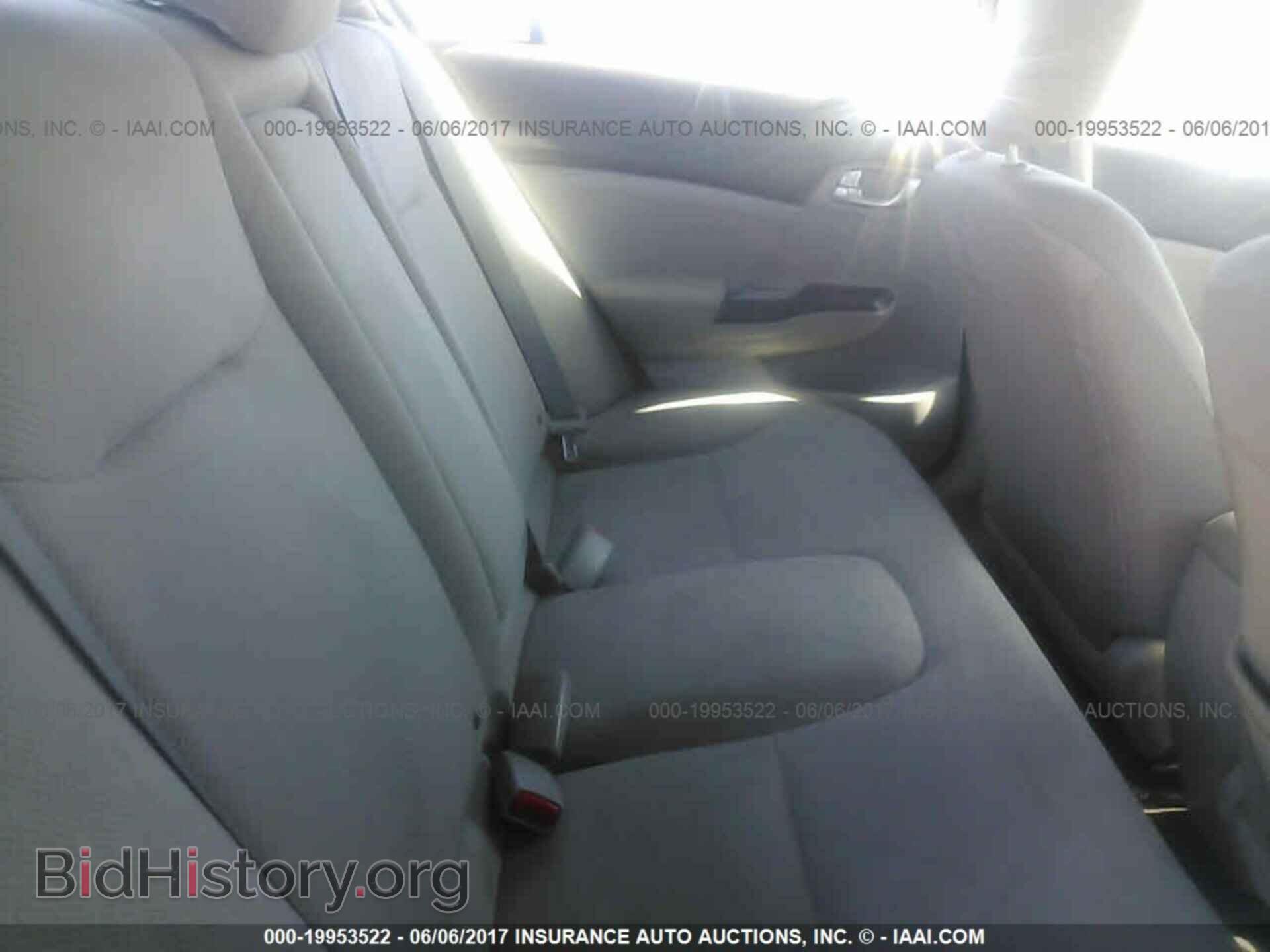 2012 Honda Civic - VIN: 19XFB2F88CE047799 - Photo 8
