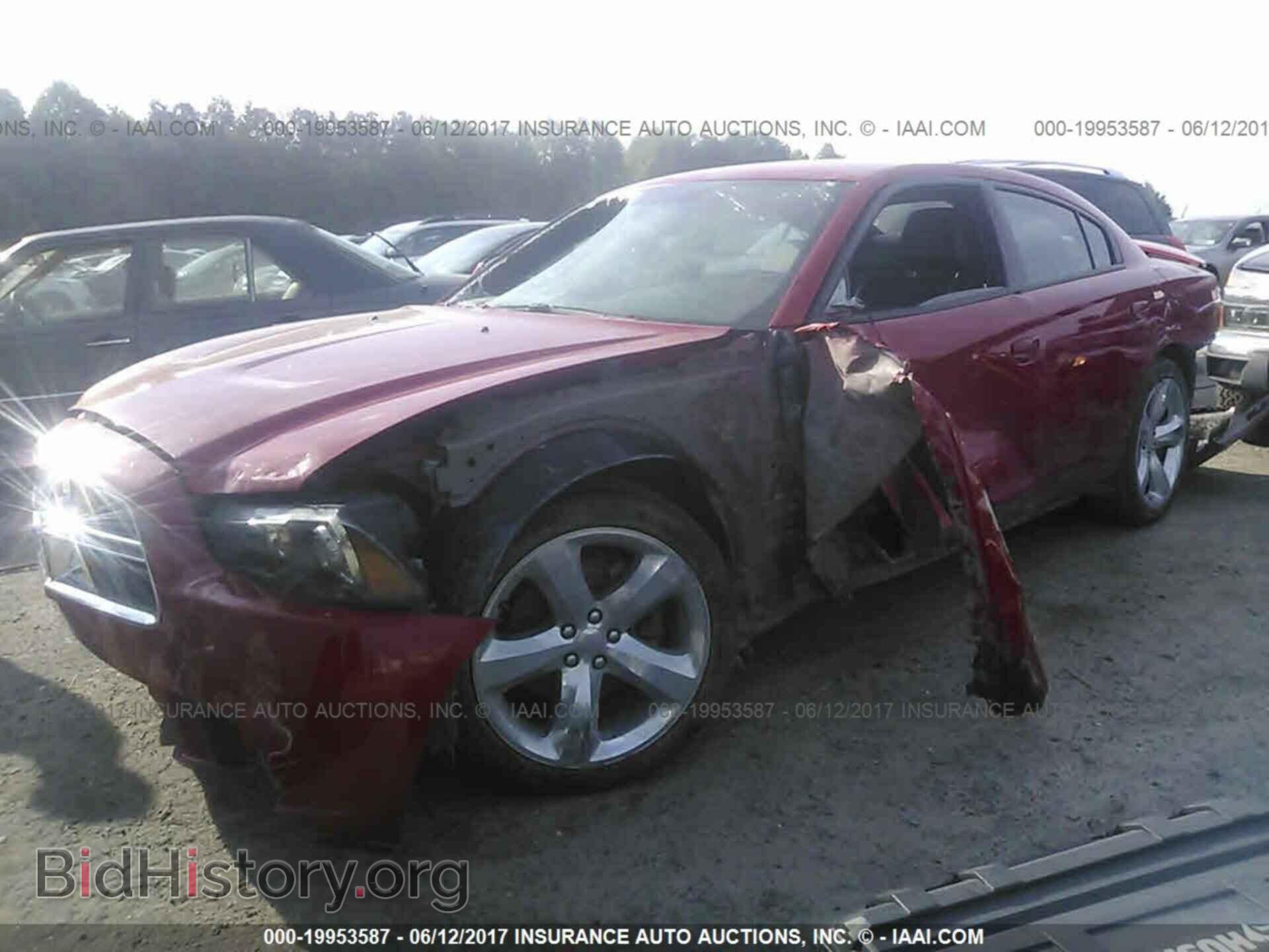 2013 Dodge Charger - VIN: 2C3CDXCT7DH579963 - Photo 2