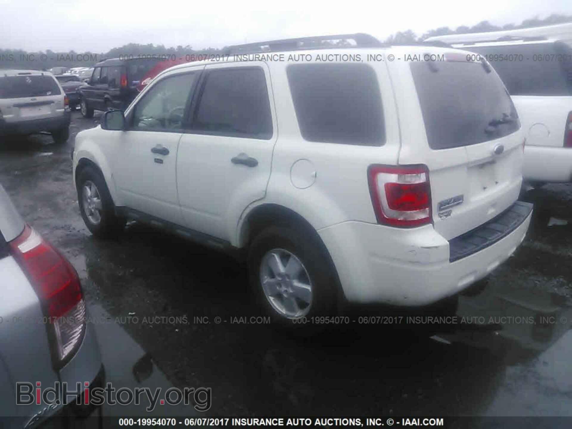 2012 Ford Escape - VIN: 1FMCU0D78CKB38642 - Фото 3