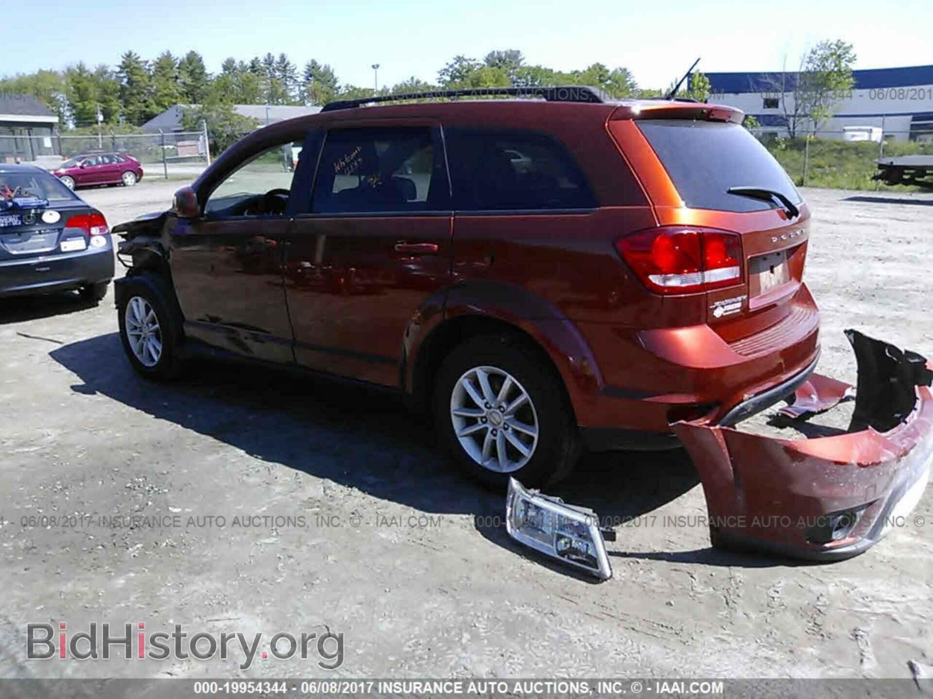 2014 Dodge Journey - VIN: 3C4PDCBG5ET175532 - Фото 3