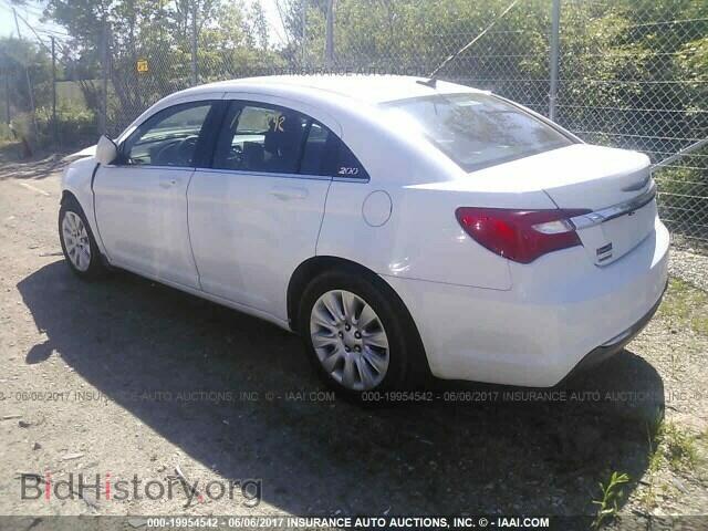 2014 Chrysler 200 - VIN: 1C3CCBAB3EN212275 - Фото 3