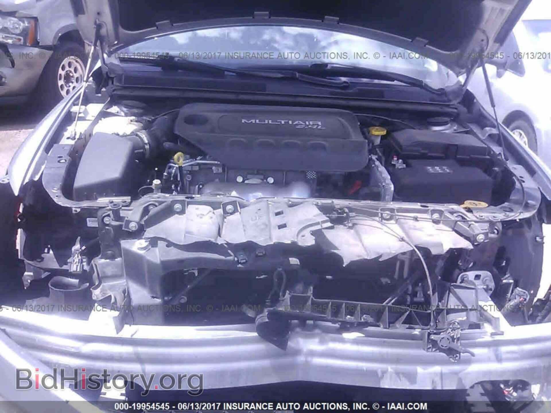 2015 Chrysler 200 - VIN: 1C3CCCAB5FN723915 - Photo 10