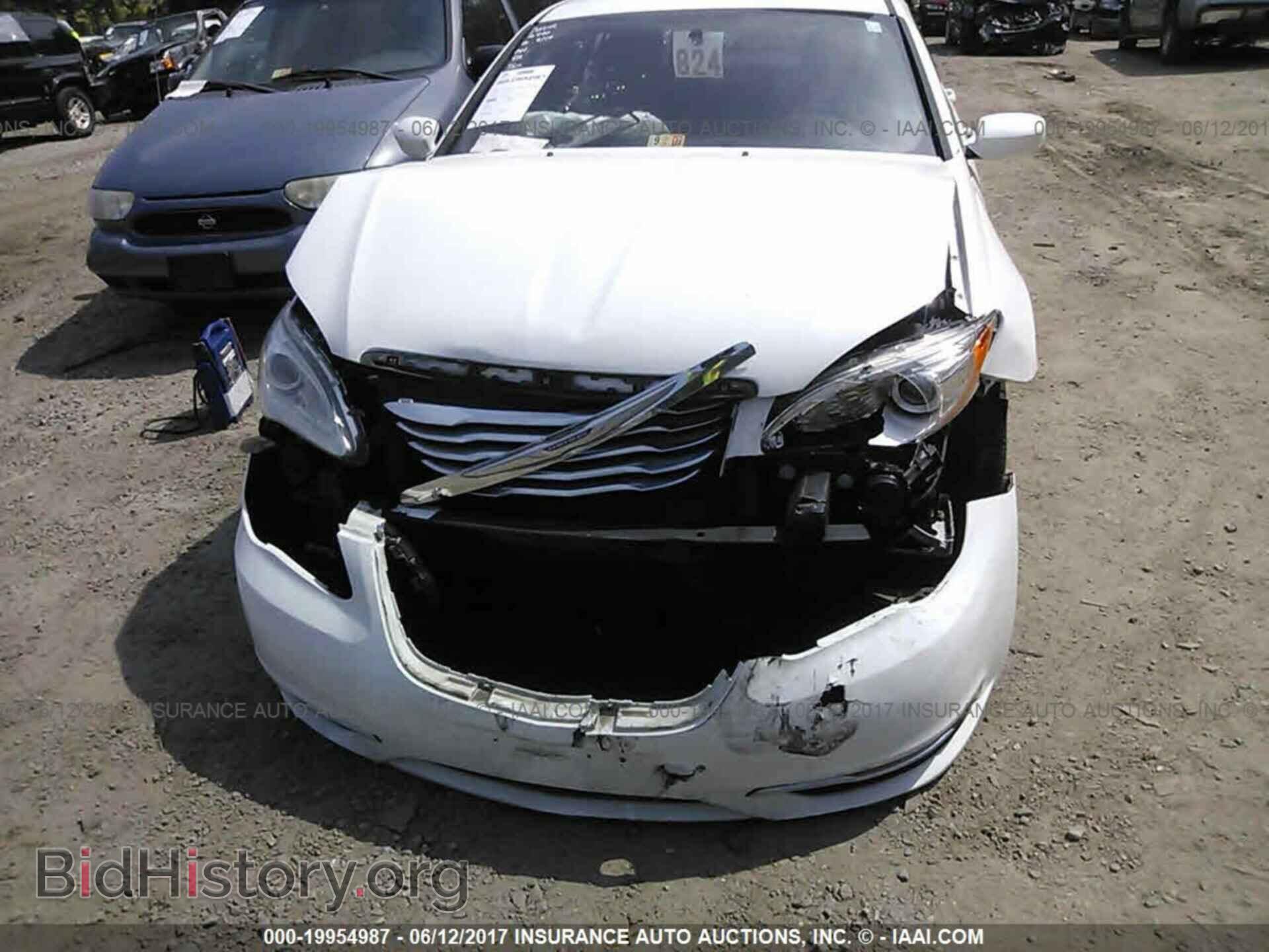 2012 Chrysler 200 - VIN: 1C3CCBAB7CN325918 - Фото 6