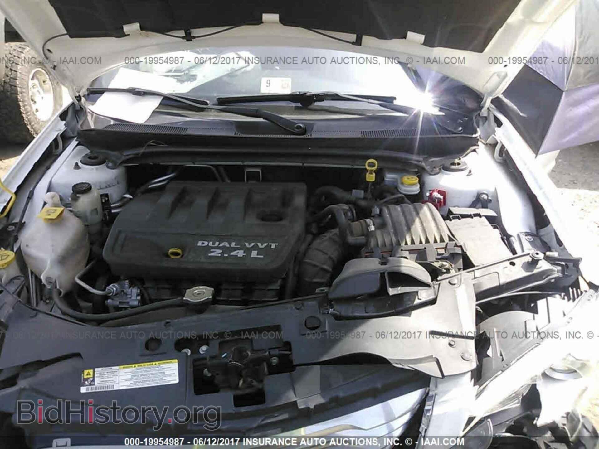 2012 Chrysler 200 - VIN: 1C3CCBAB7CN325918 - Фото 10