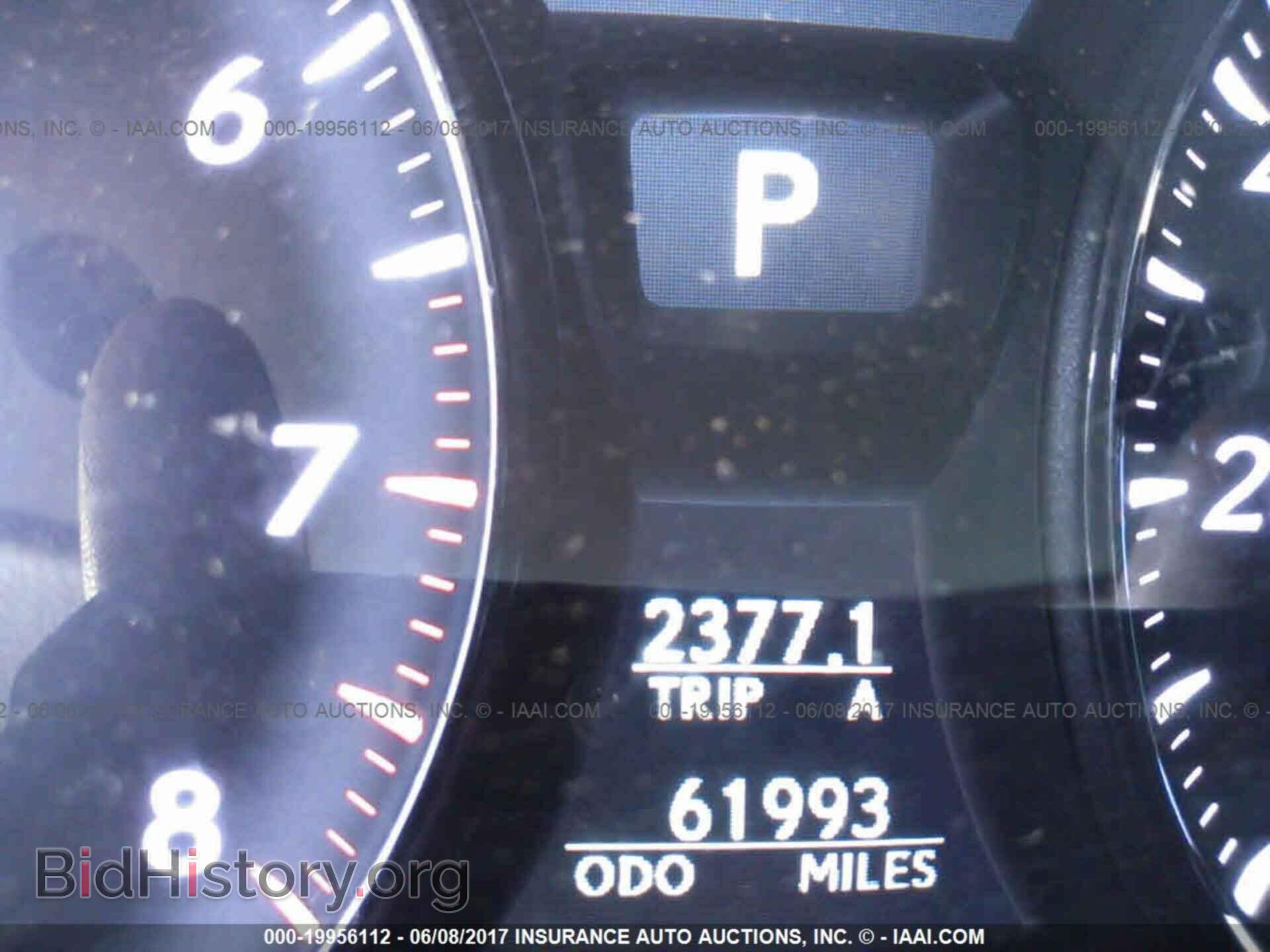 2011 Lexus Ls - VIN: JTHBL5EF2B5105069 - Photo 7