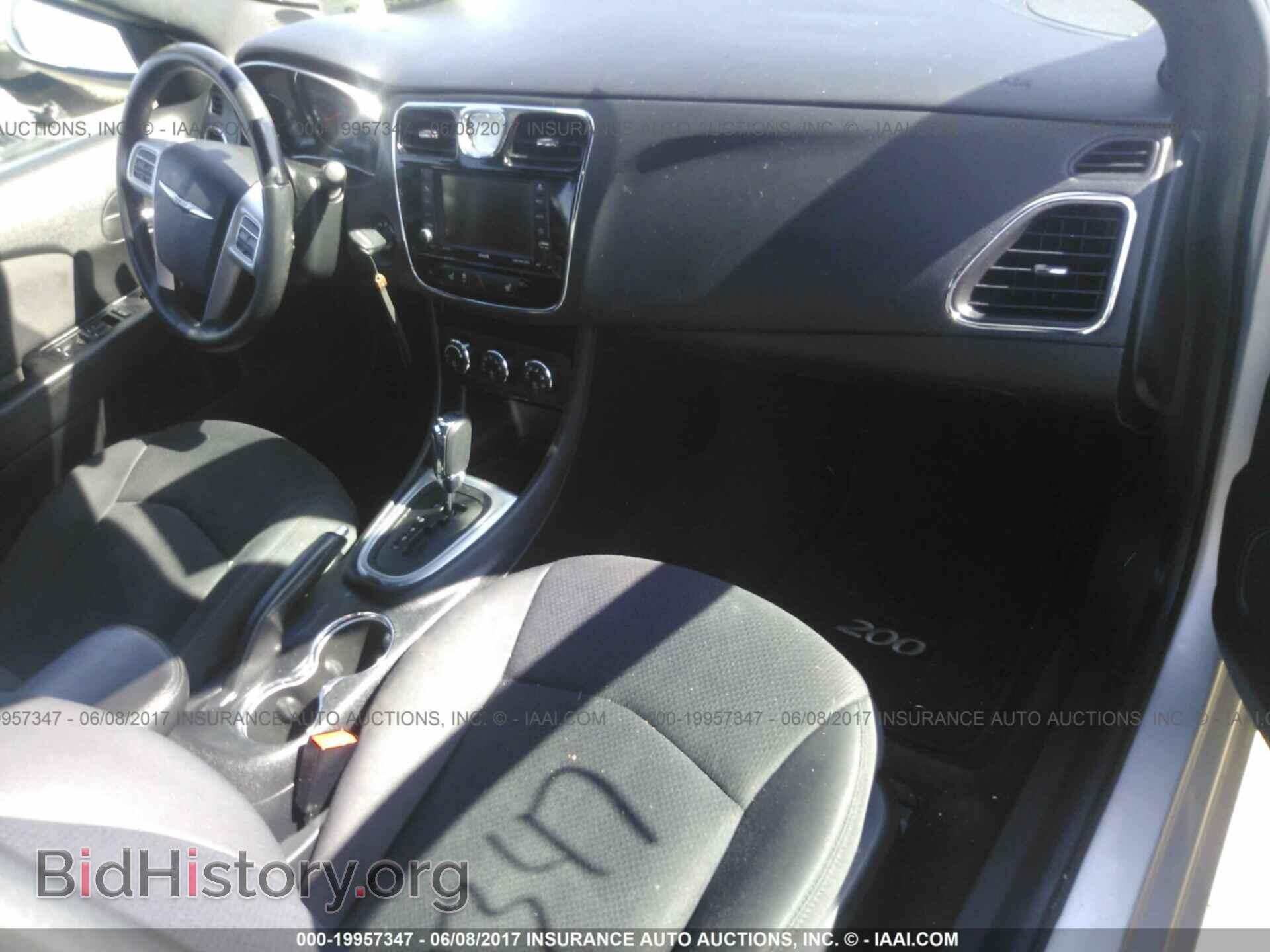 2012 Chrysler 200 - VIN: 1C3CCBBG9CN304322 - Photo 5