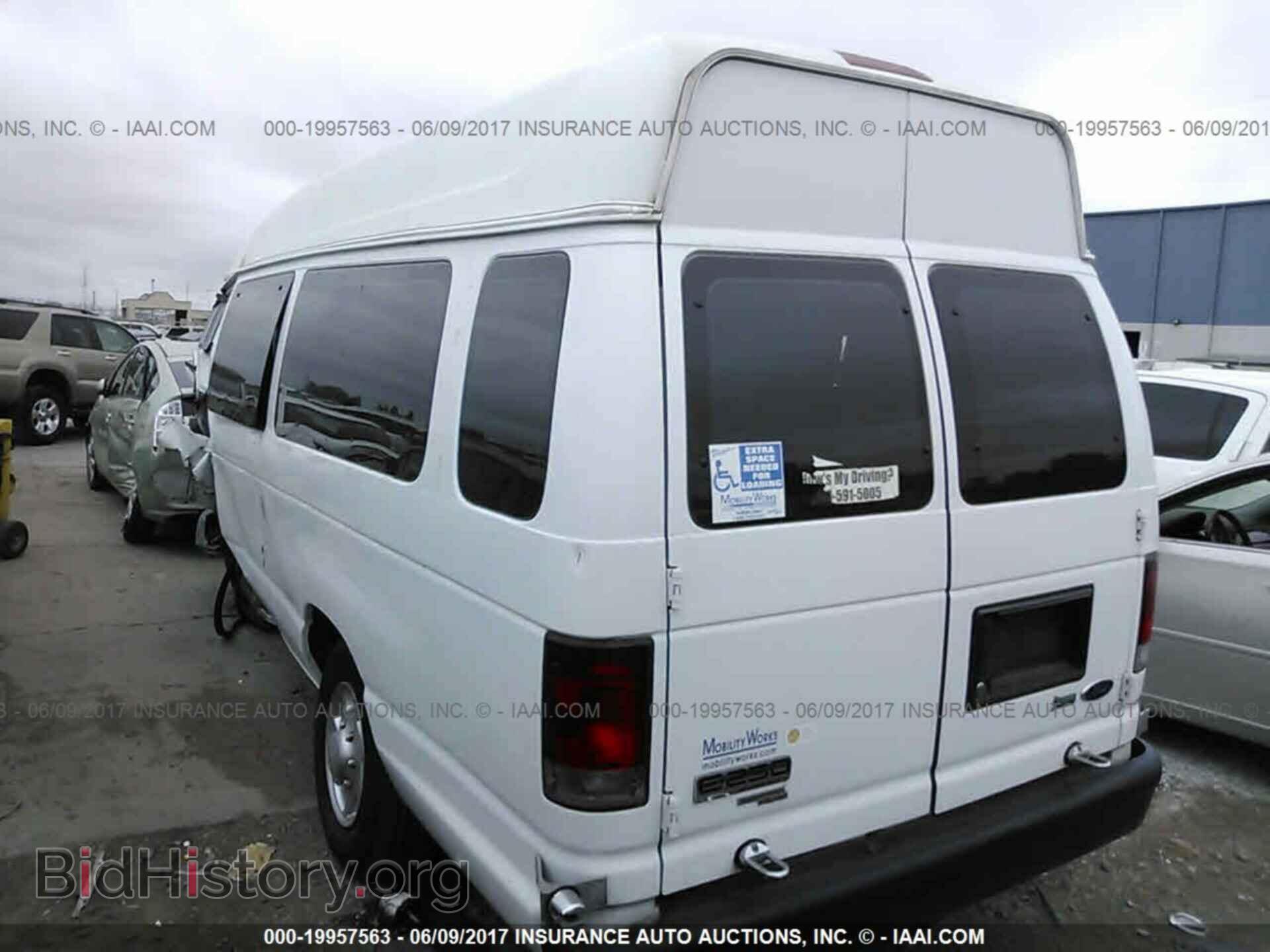 2012 Ford Econoline - VIN: 1FTNS2EW2CDB37589 - Фото 3