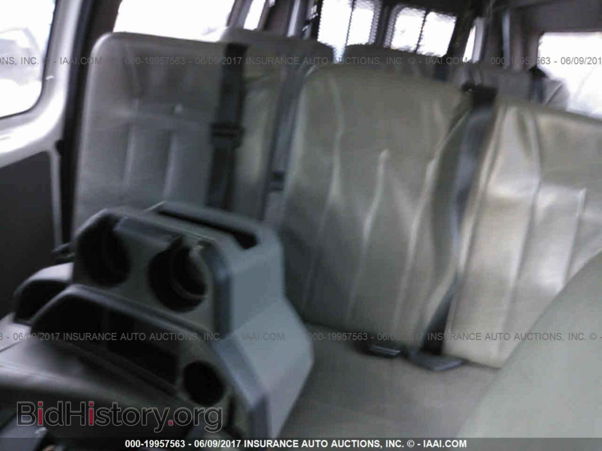 2012 Ford Econoline - VIN: 1FTNS2EW2CDB37589 - Фото 8