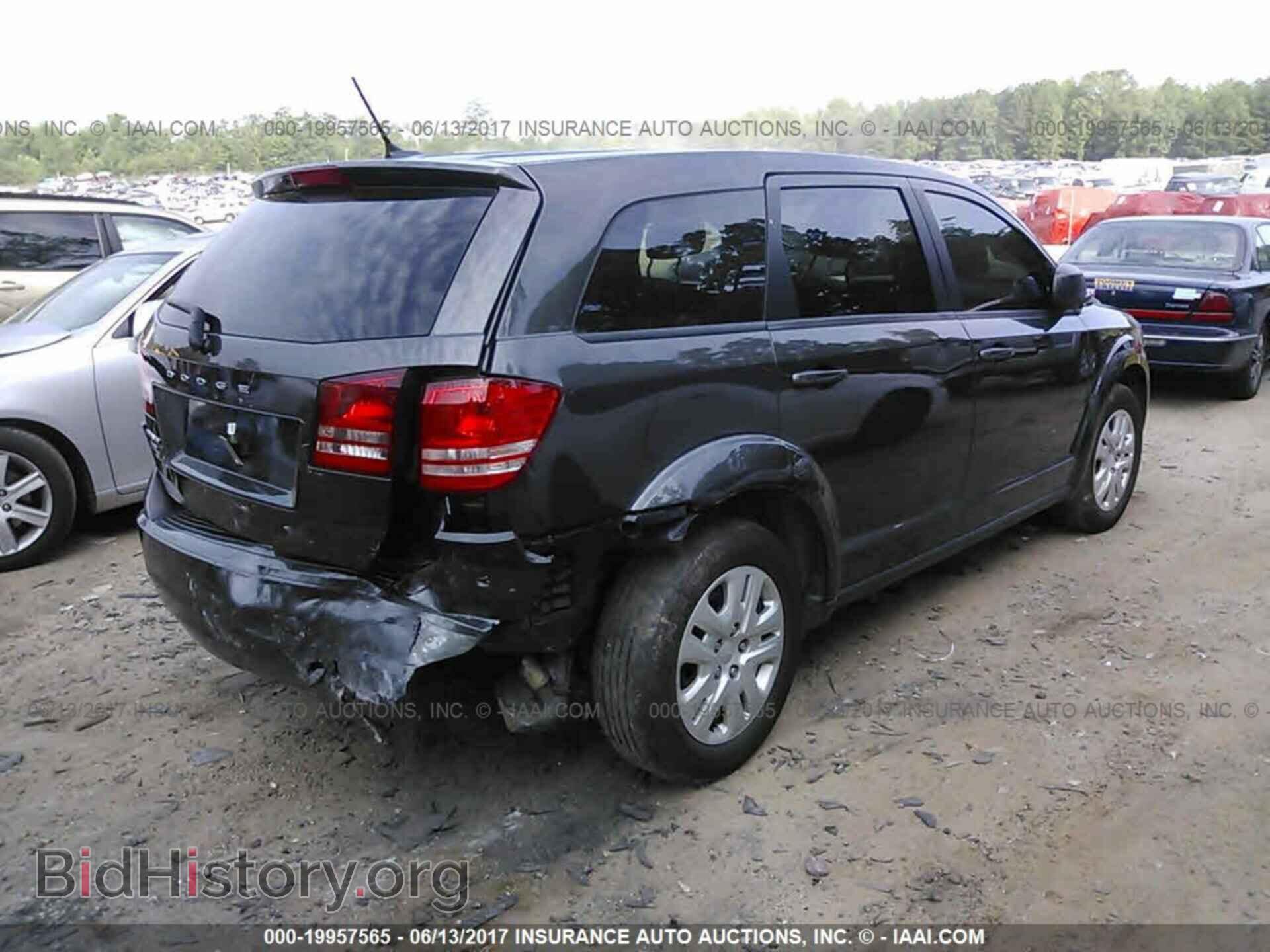 2015 Dodge Journey - VIN: 3C4PDCAB5FT736593 - Фото 4