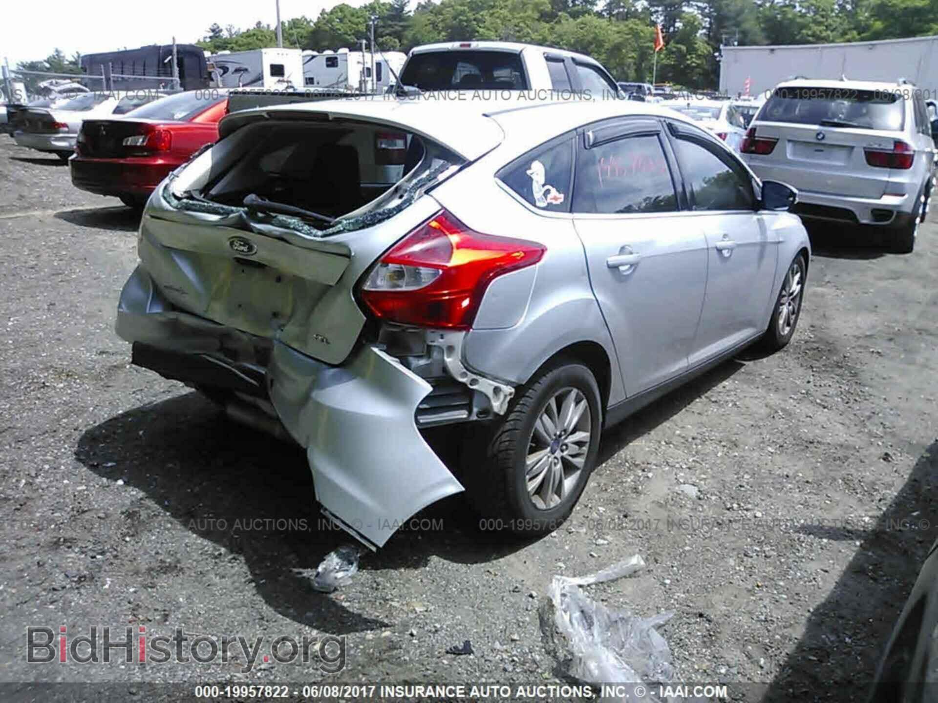 2012 Ford Focus - VIN: 1FAHP3M25CL331452 - Photo 4