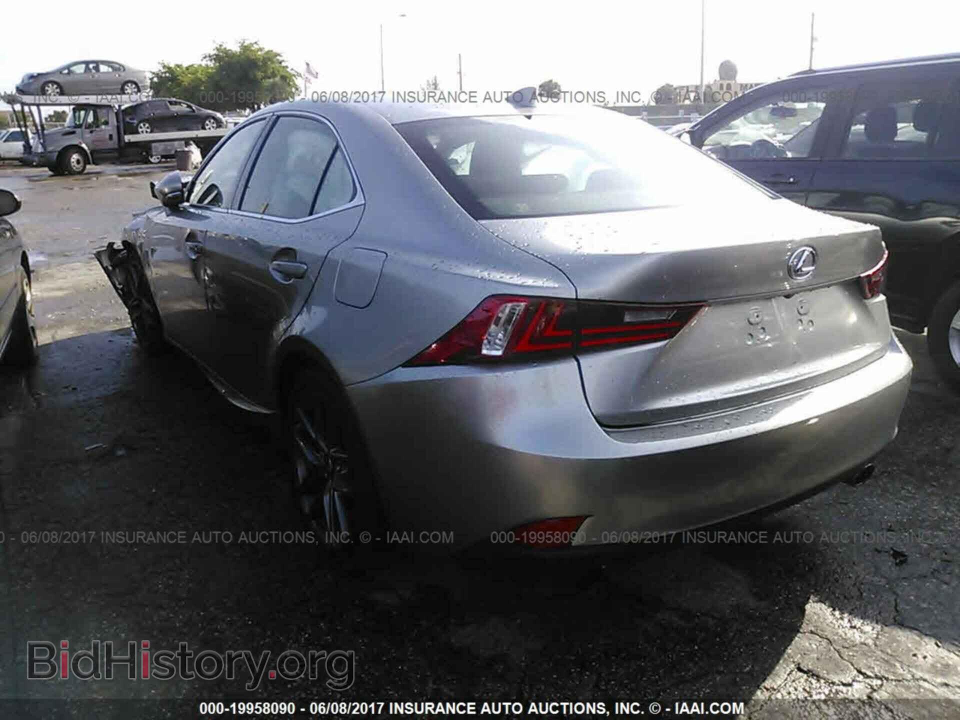 2015 Lexus Is - VIN: JTHBF1D23F5070563 - Photo 3