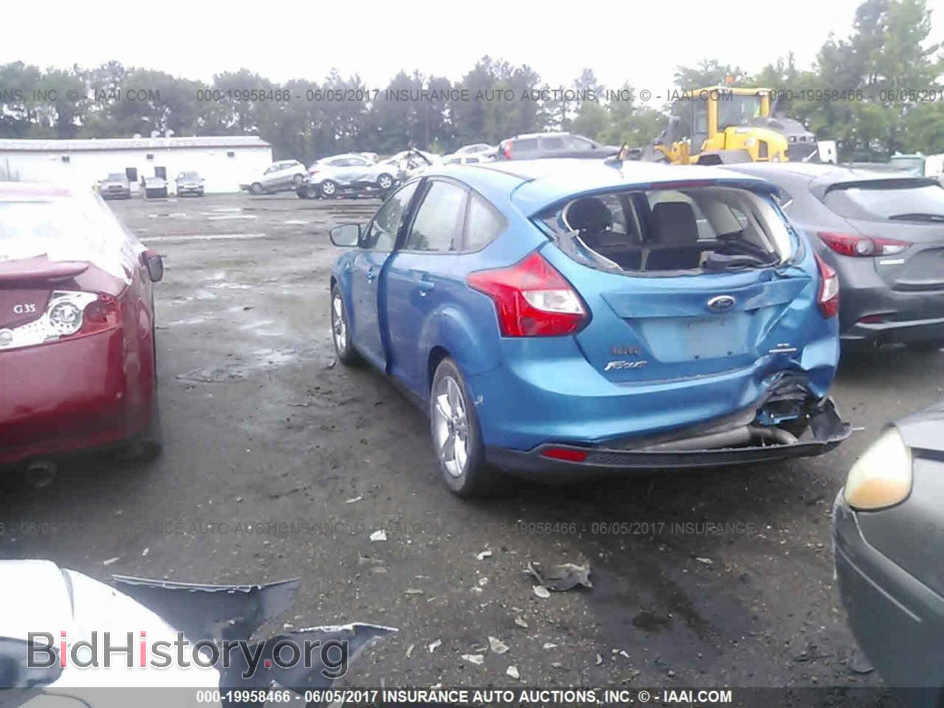2014 Ford Focus - VIN: 1FADP3K22EL127602 - Фото 3