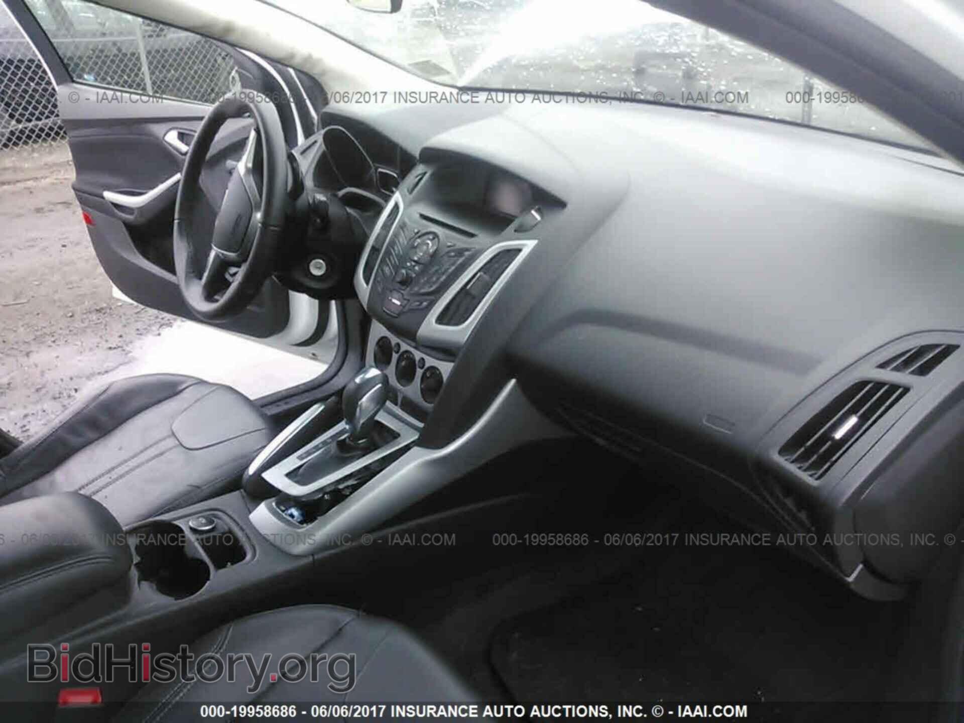 2013 Ford Focus - VIN: 1FADP3F23DL302013 - Фото 5