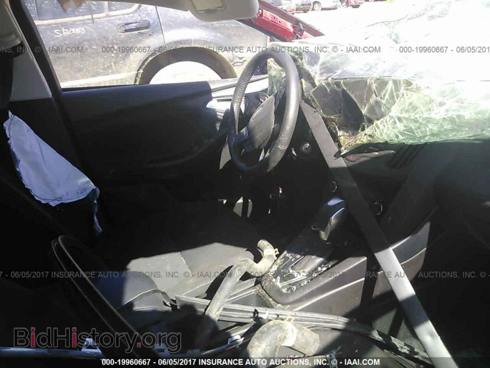 2016 Ford Focus - VIN: 1FADP3F28GL362020 - Photo 5