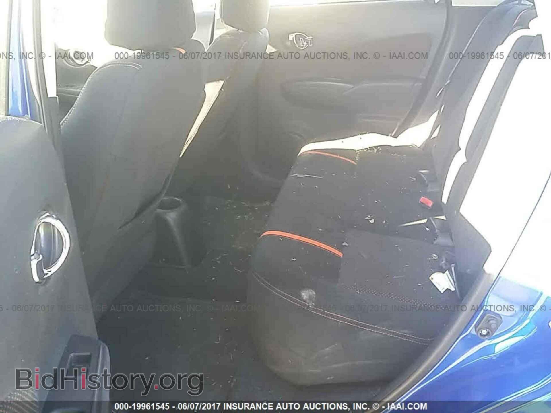 2015 Nissan Versa note - VIN: 3N1CE2CP7FL392671 - Photo 8