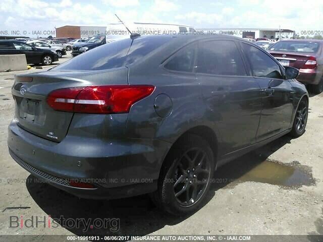 2016 Ford Focus - VIN: 1FADP3F26GL372030 - Фото 4