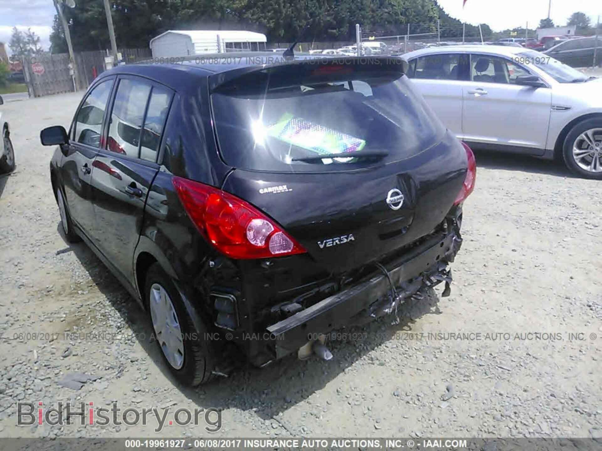 2011 Nissan Versa - VIN: 3N1BC1CP1BL492352 - Фото 3