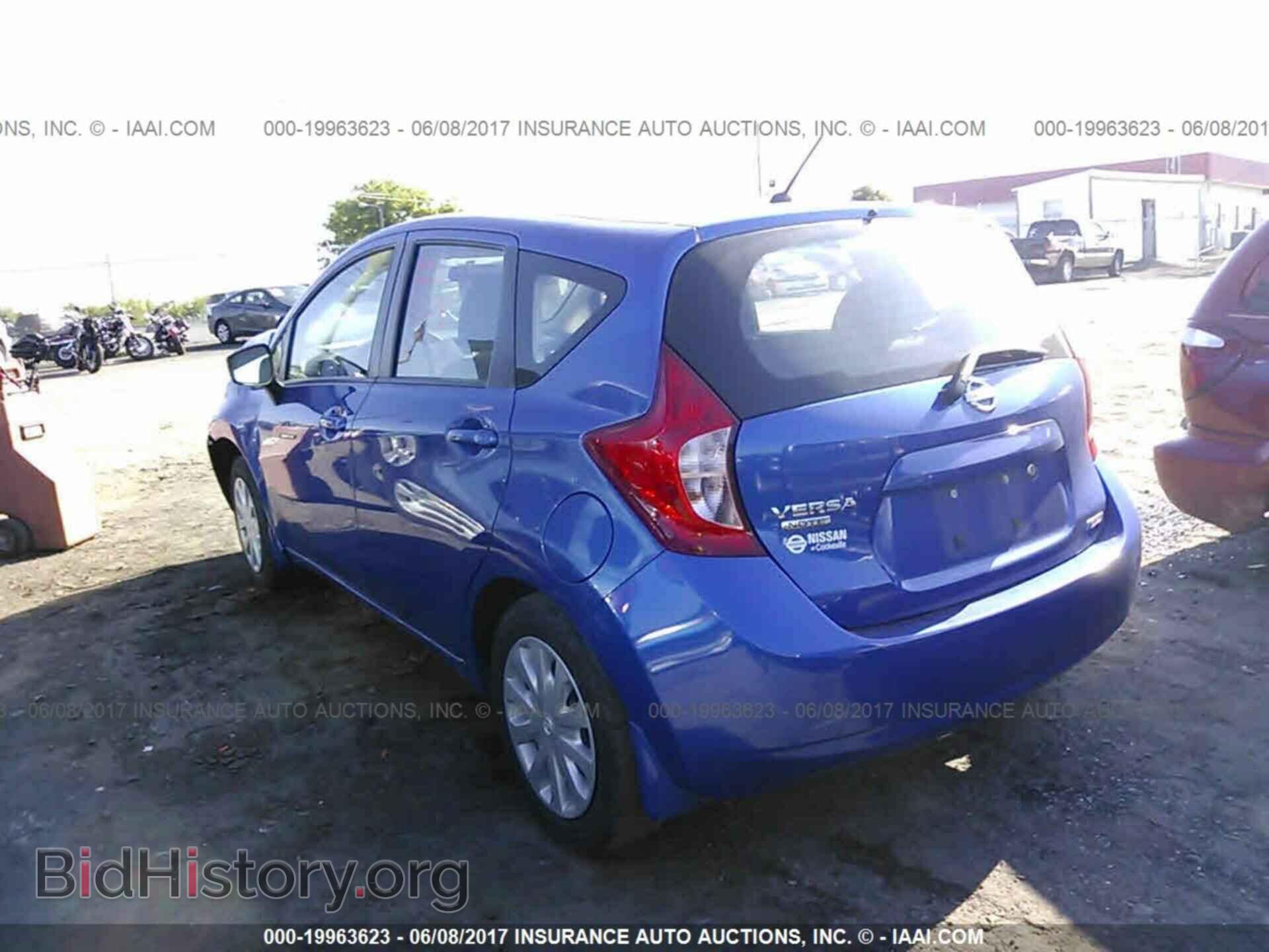 2015 Nissan Versa note - VIN: 3N1CE2CP7FL391987 - Фото 3