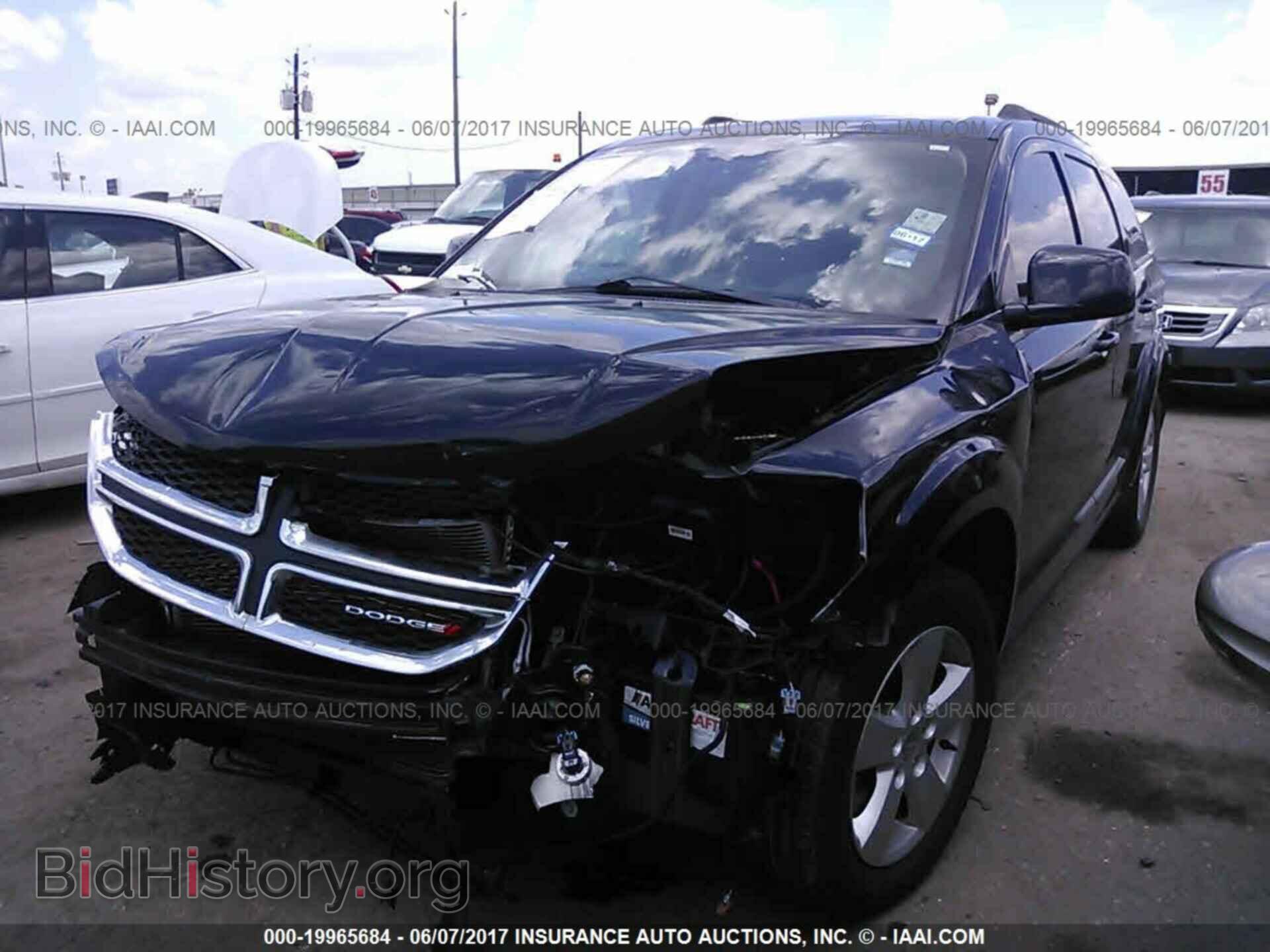 2012 Dodge Journey - VIN: 3C4PDCBB6CT392394 - Фото 2