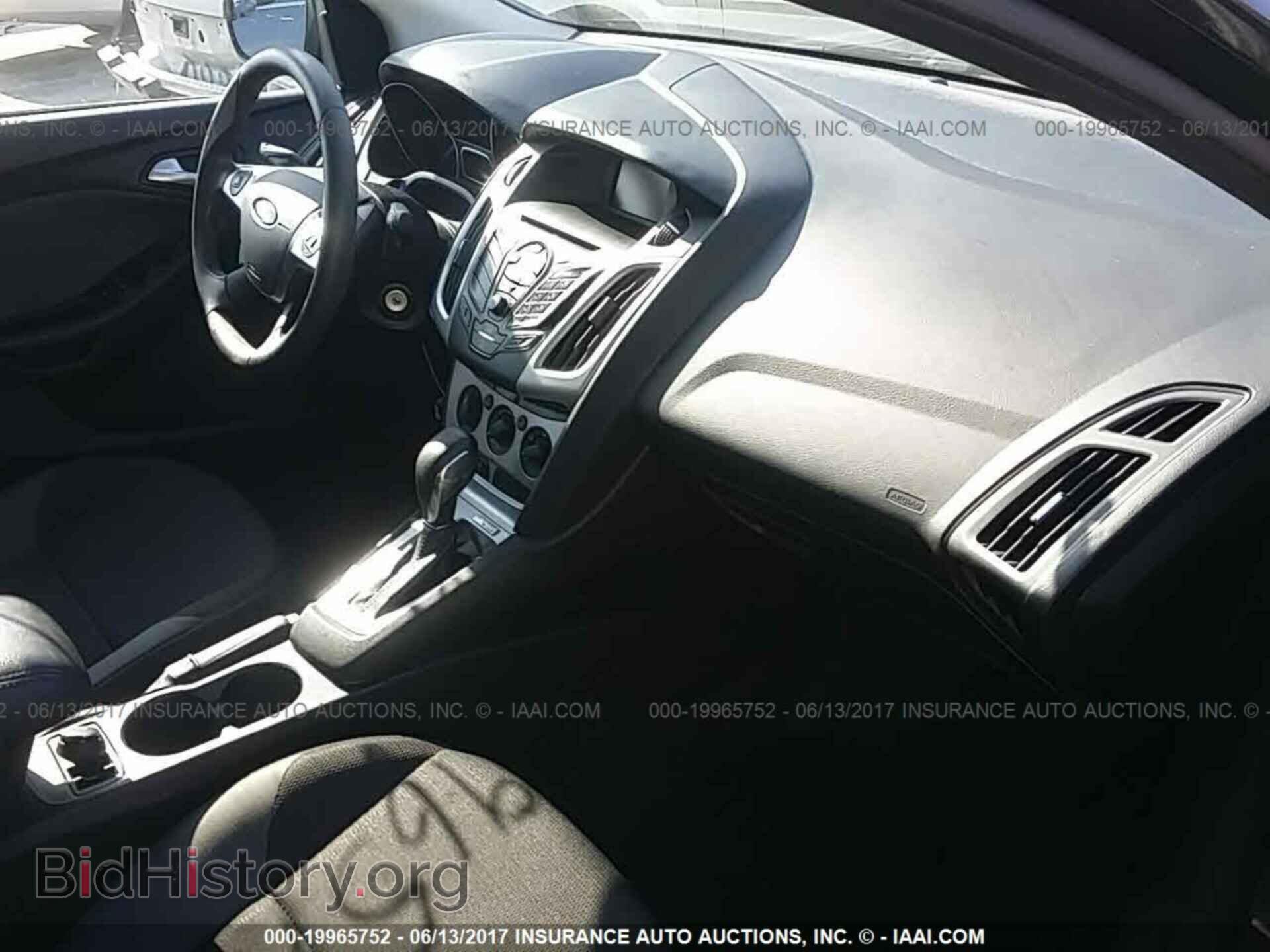 2014 Ford Focus - VIN: 1FADP3F29EL218747 - Photo 5