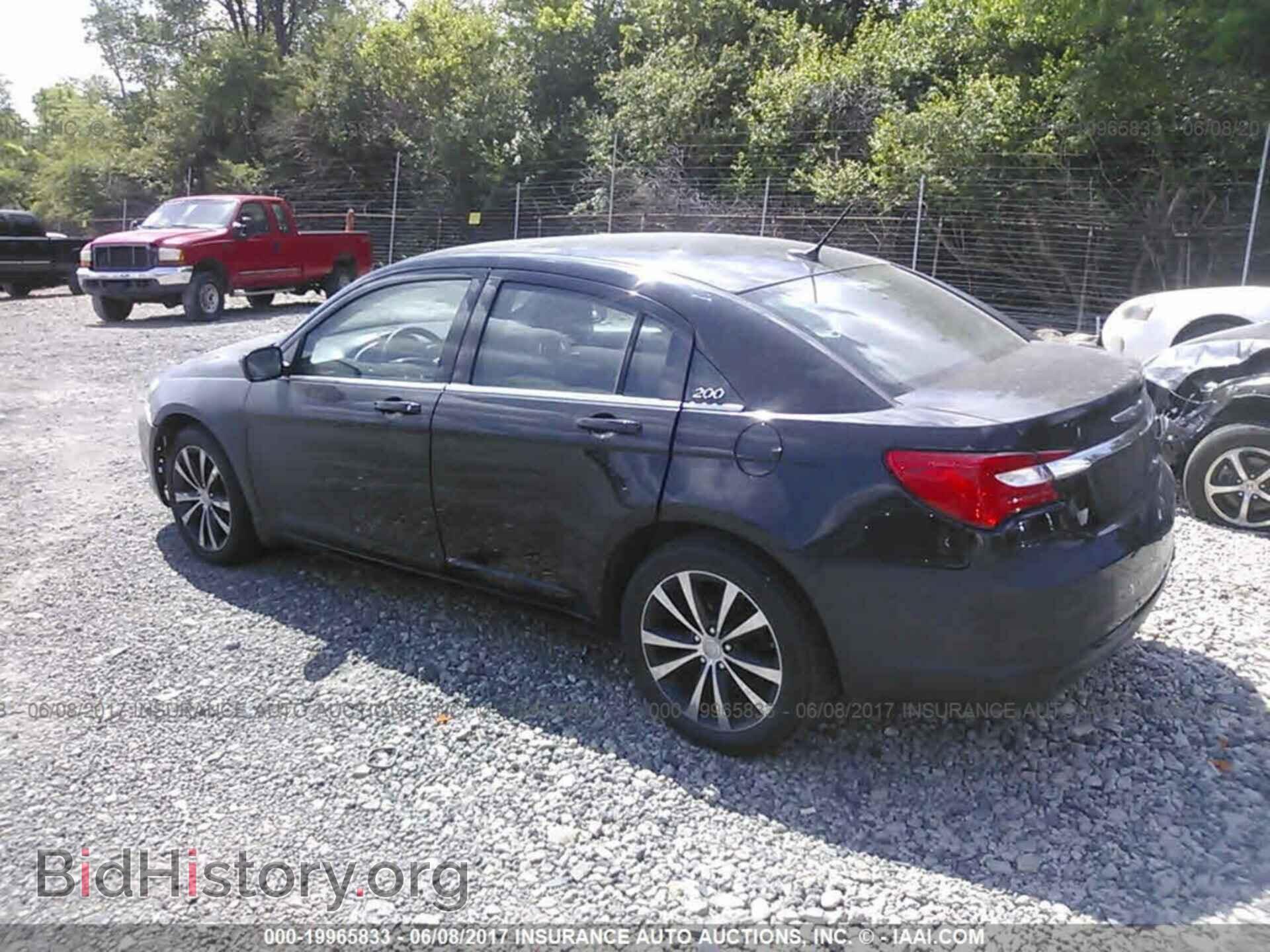 2013 Chrysler 200 - VIN: 1C3CCBBG5DN720000 - Photo 3