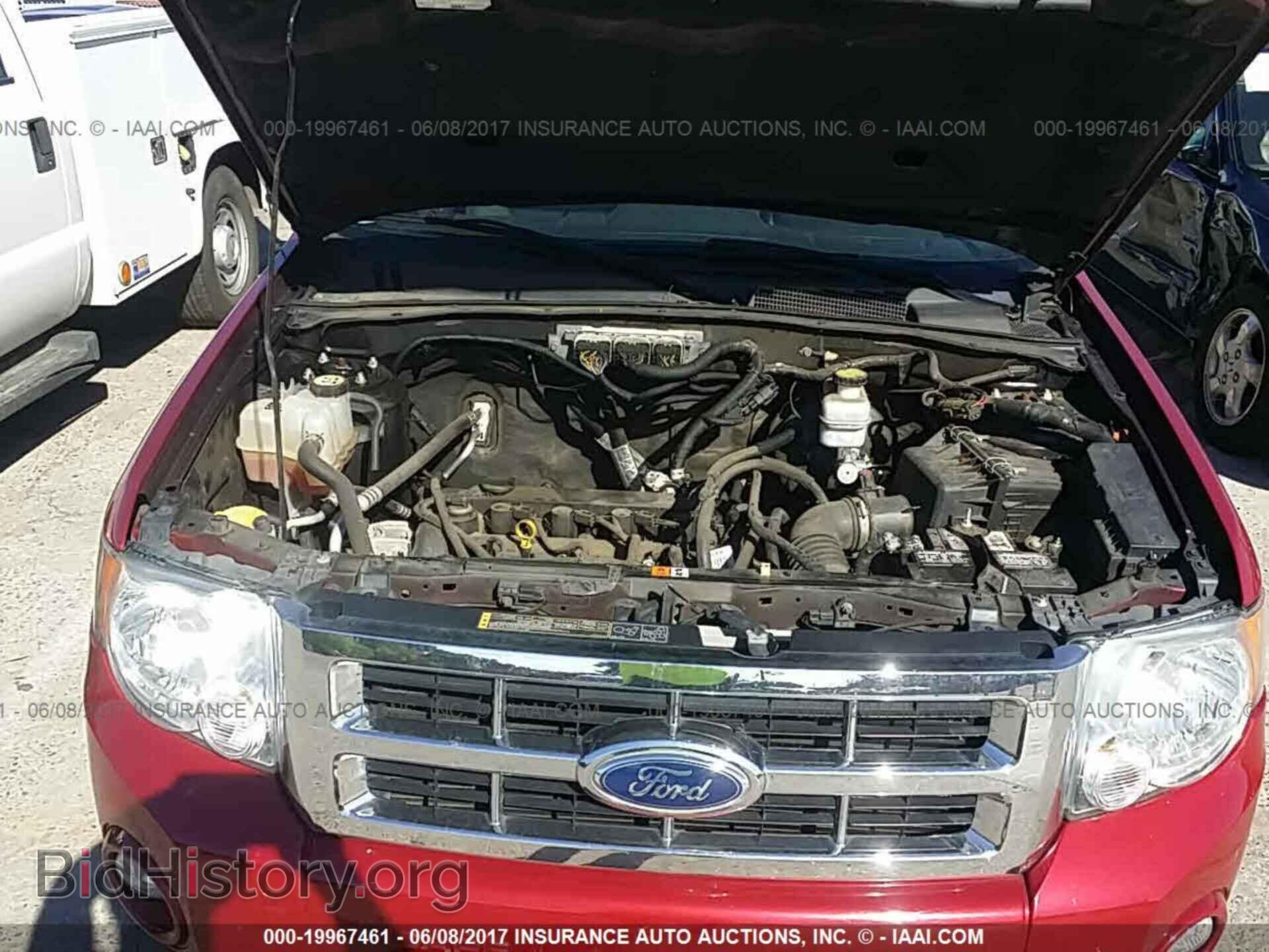 2011 Ford Escape - VIN: 1FMCU0D77BKB47475 - Фото 10