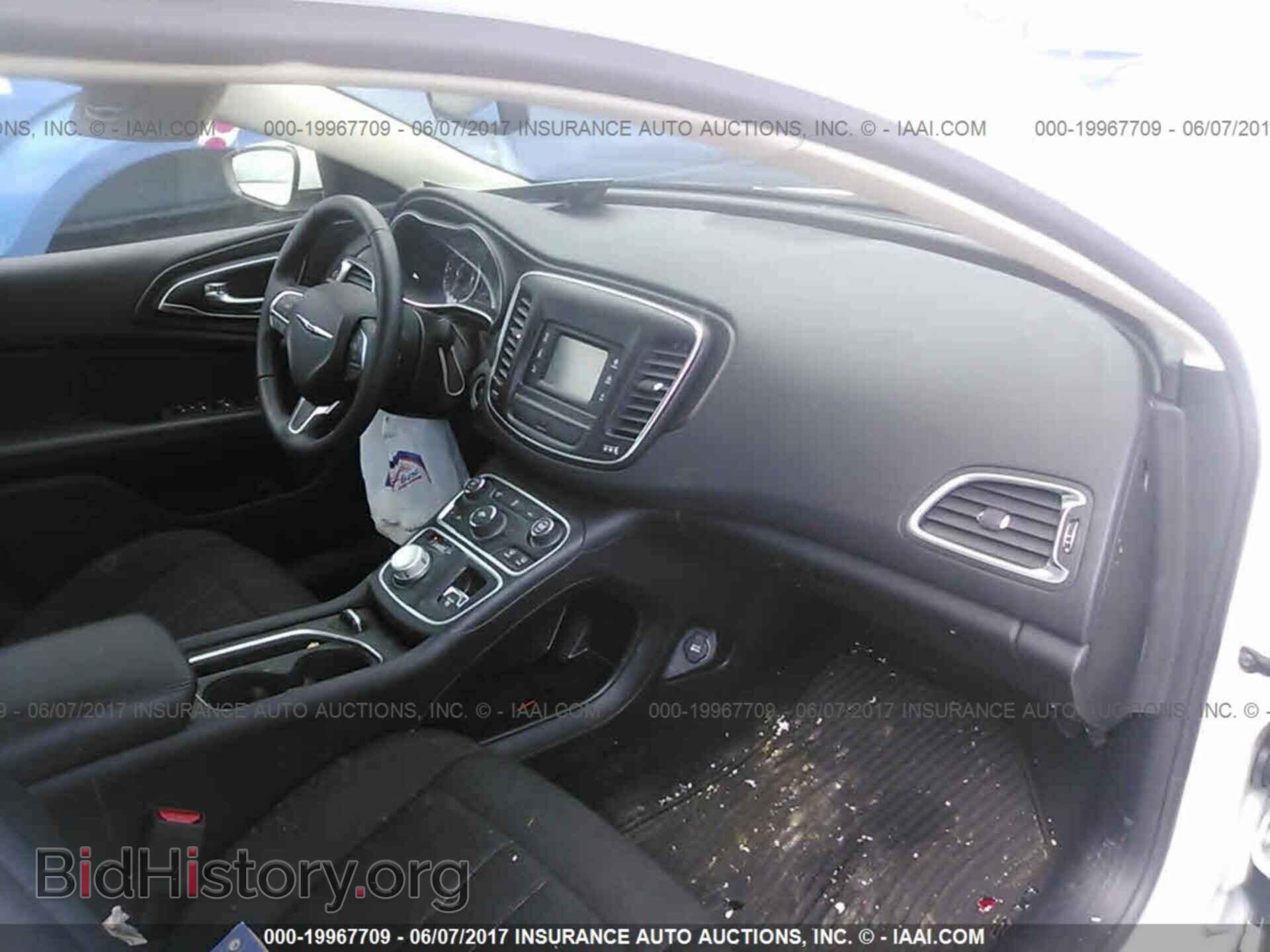2017 Chrysler 200 - VIN: 1C3CCCFB1HN501318 - Фото 5