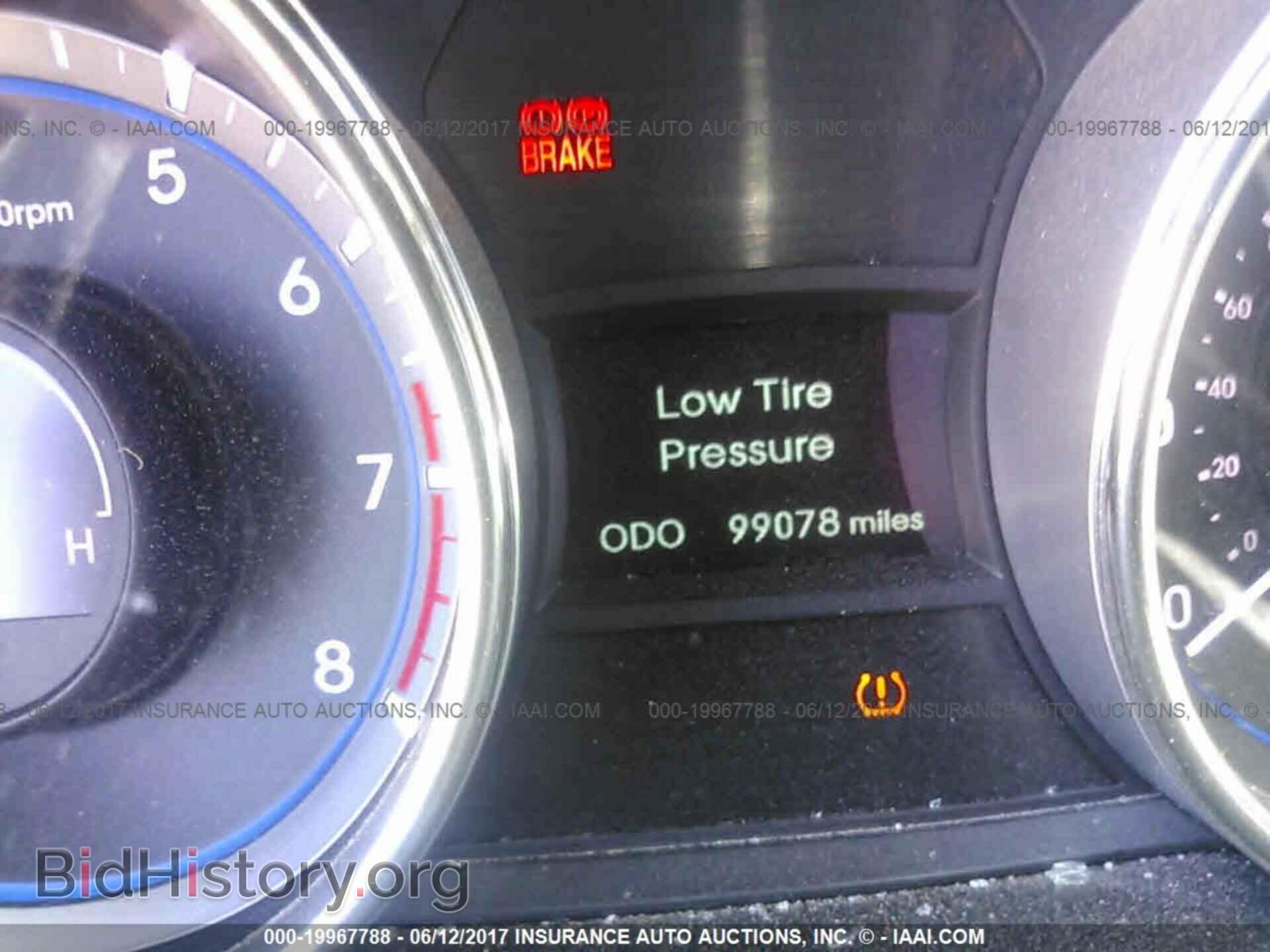 2012 Hyundai Sonata - VIN: 5NPEC4AB6CH366850 - Photo 7