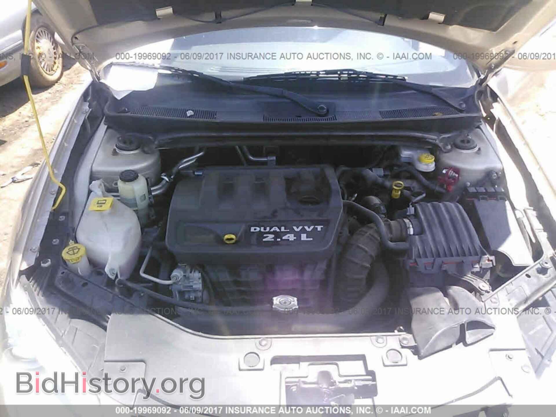 2013 Chrysler 200 - VIN: 1C3CCBAB8DN648358 - Photo 10