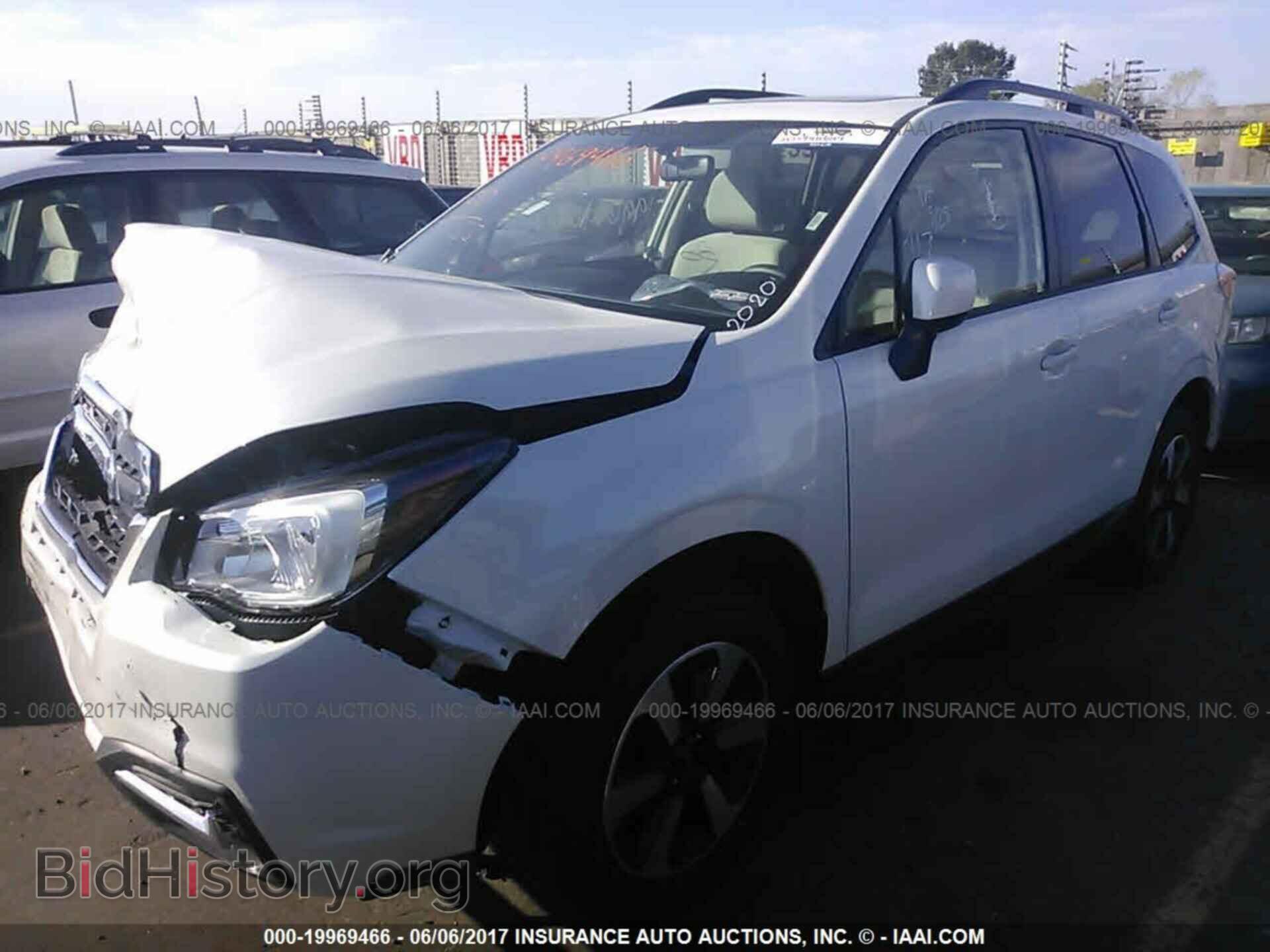2017 Subaru Forester - VIN: JF2SJAEC9HH571337 - Фото 2