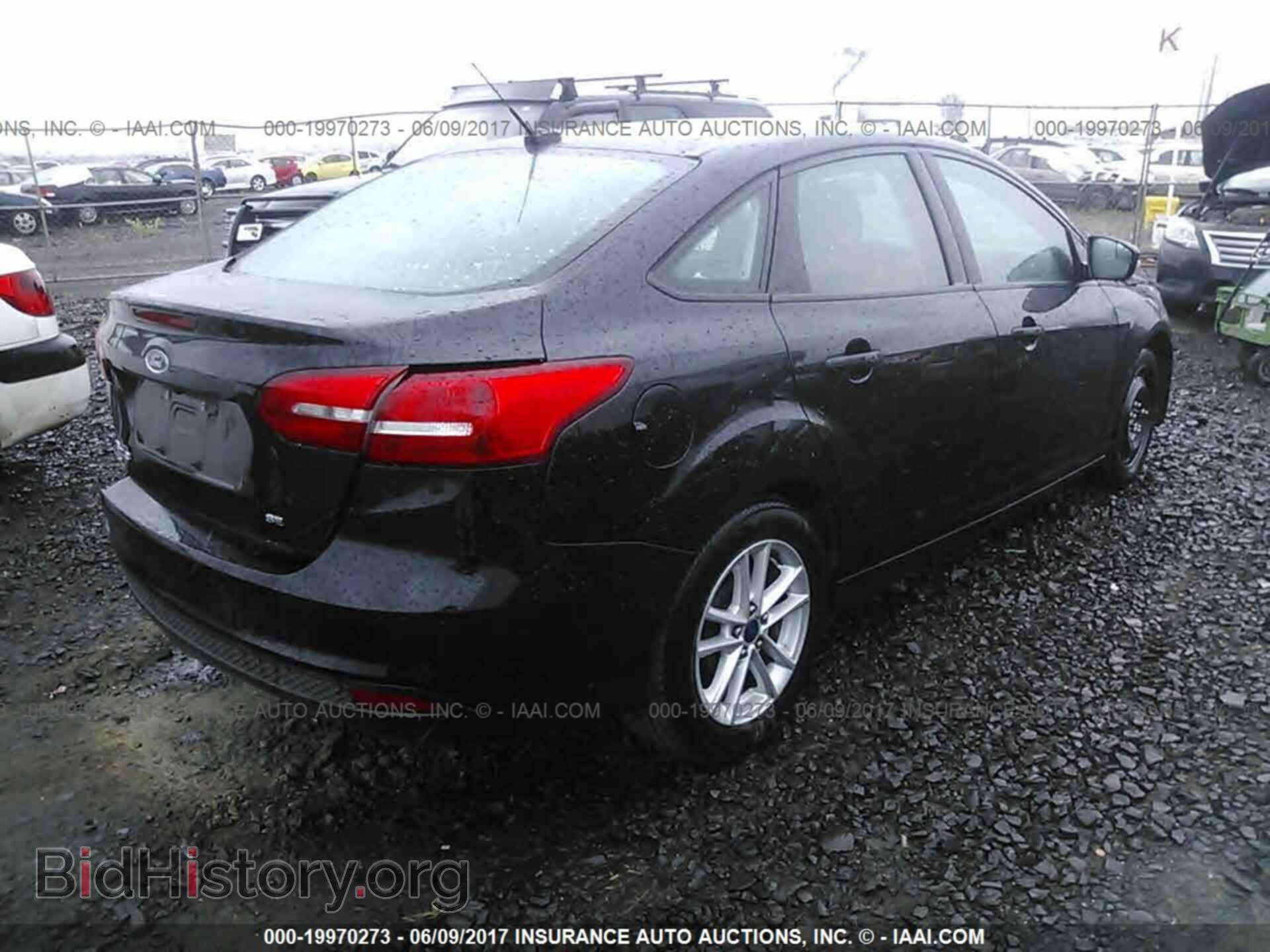 2016 Ford Focus - VIN: 1FADP3F22GL282843 - Фото 4