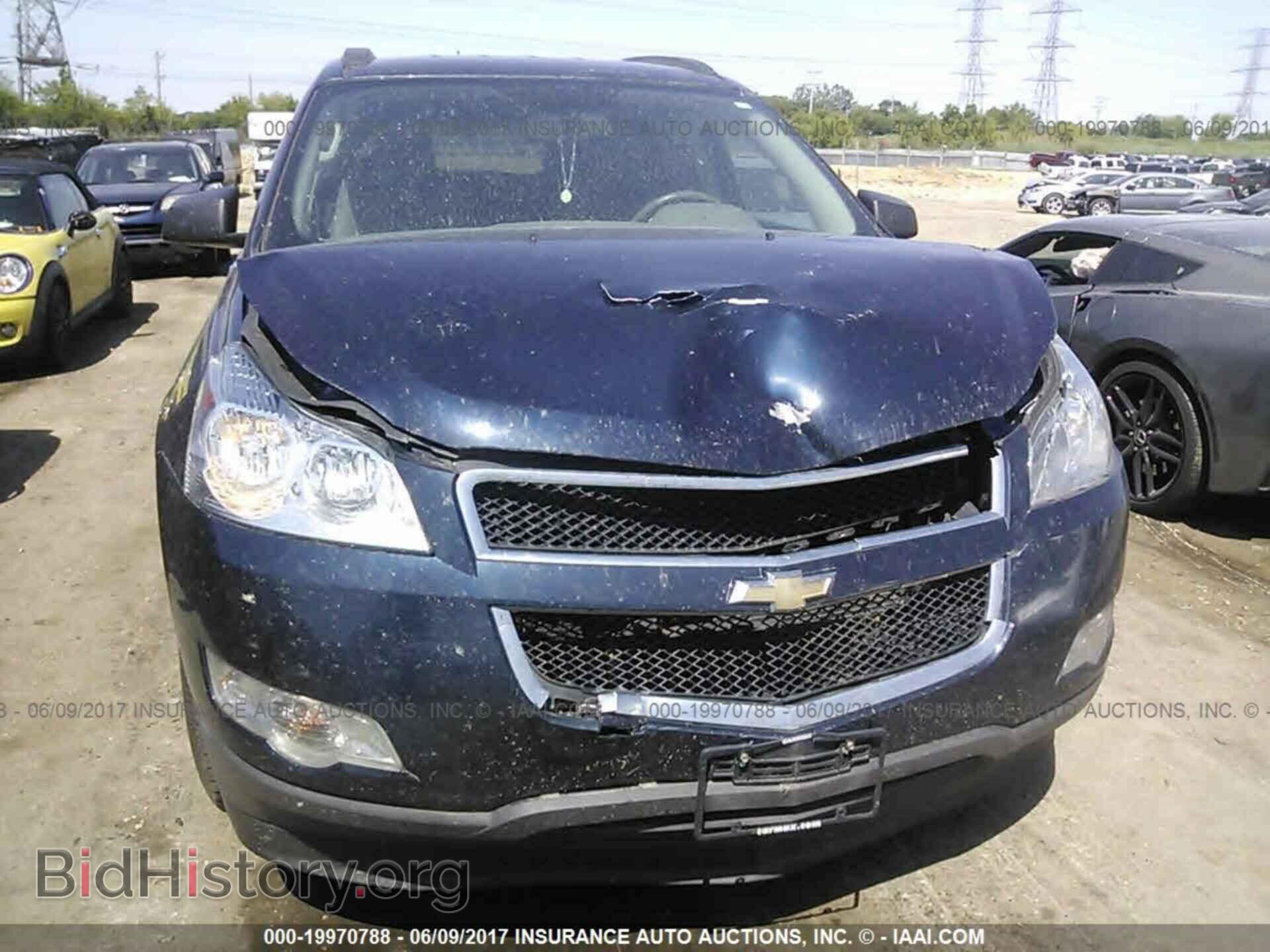 2011 Chevrolet Traverse - VIN: 1GNKRFED2BJ347945 - Photo 6