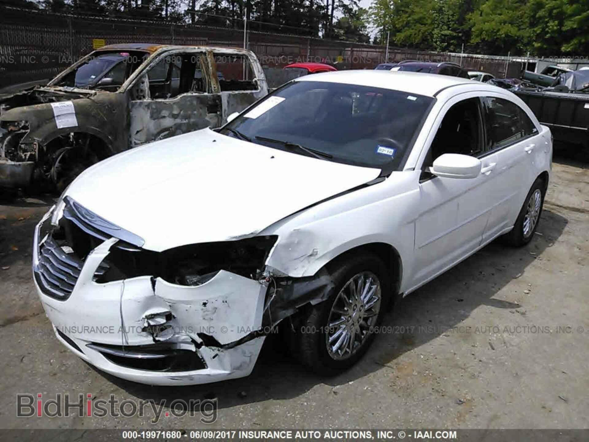 2012 Chrysler 200 - VIN: 1C3CCBAB9CN248405 - Фото 2