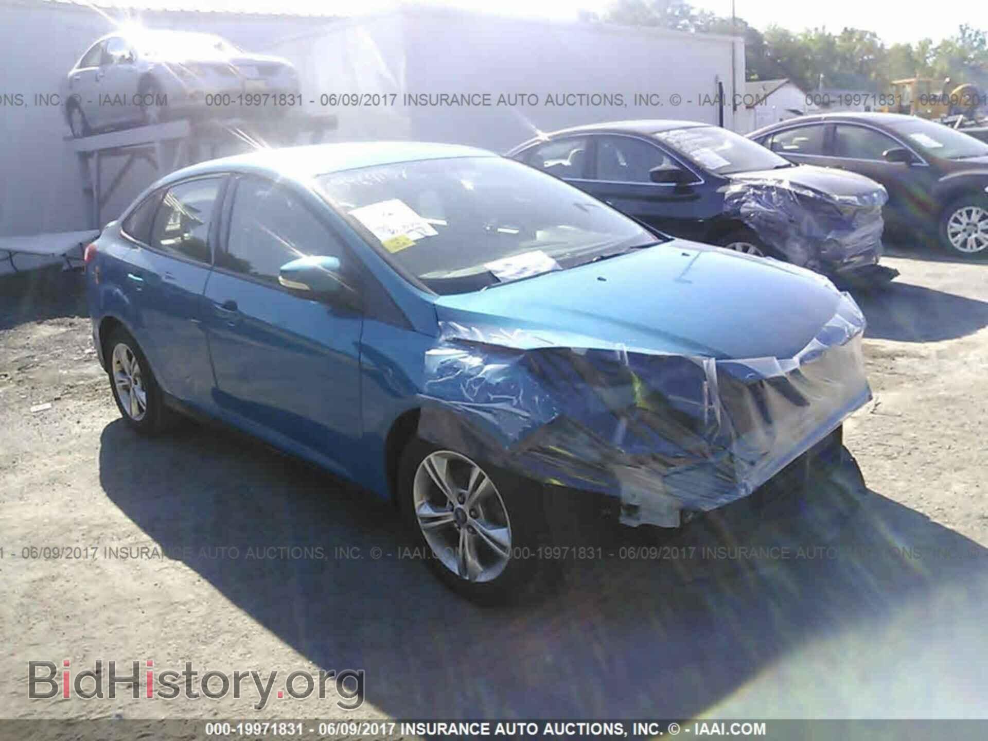 Photo 1FAHP3F23CL187638 - Ford Focus 2012